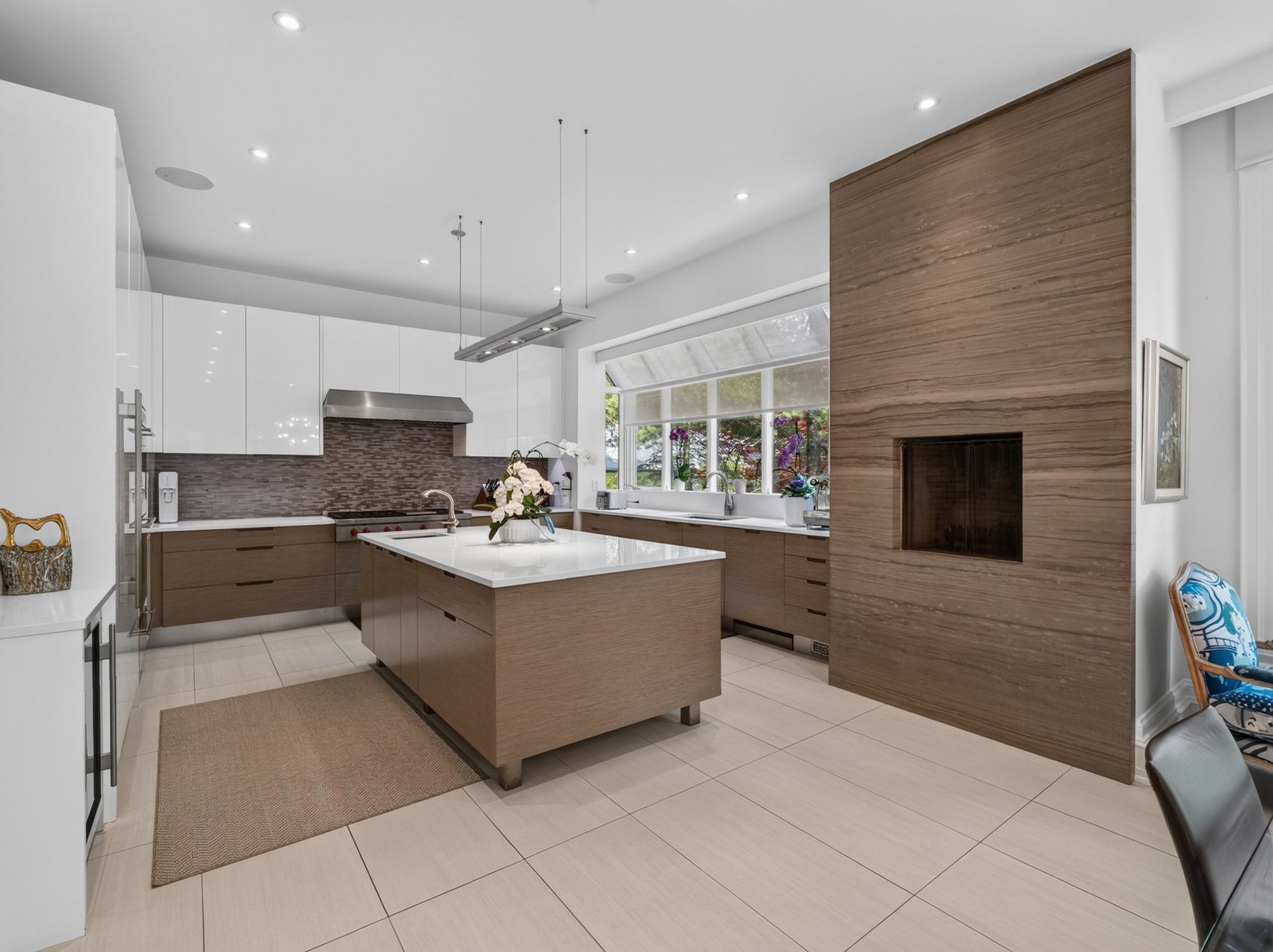 Timeless Transitional Architecture