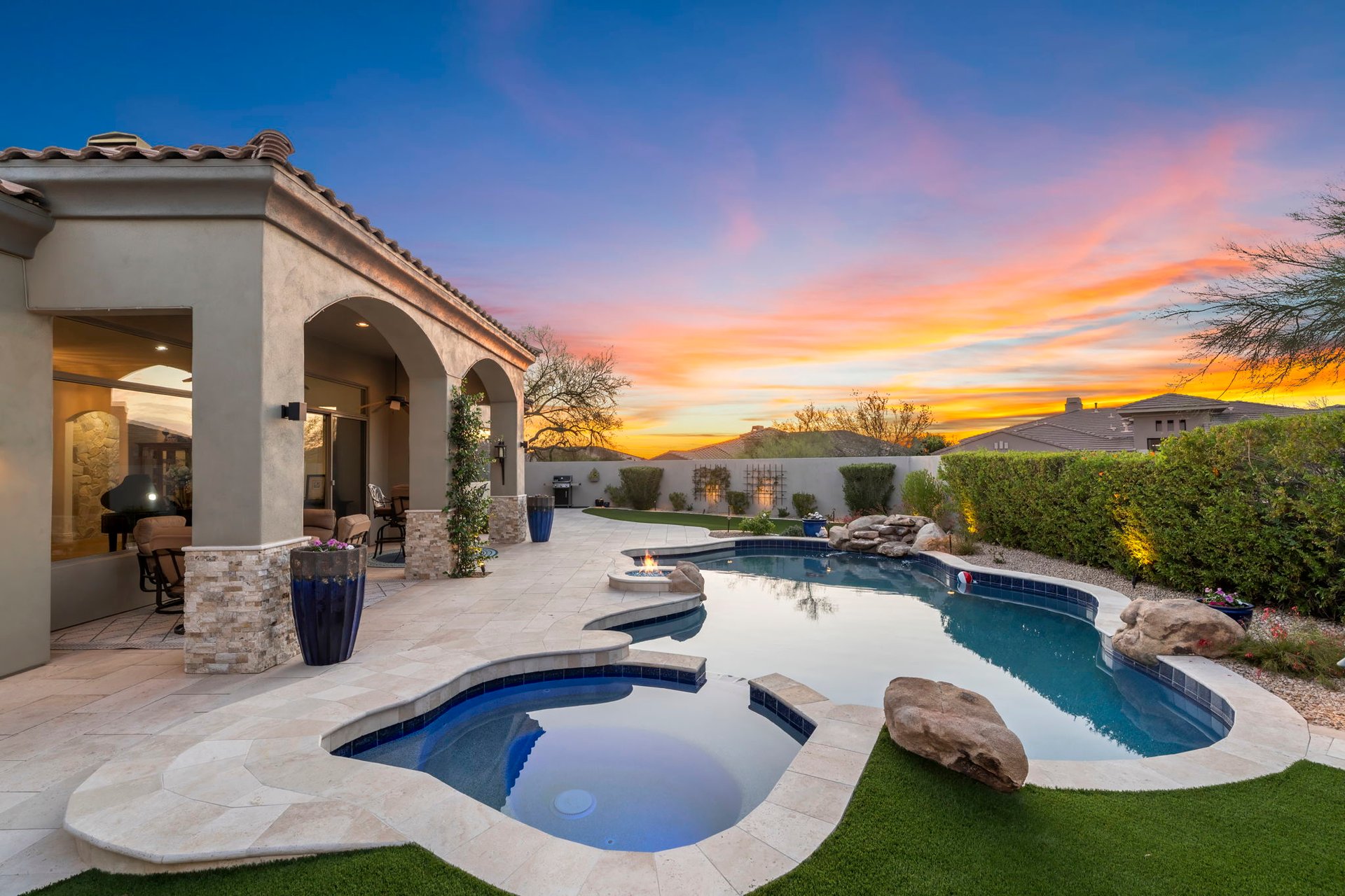 10952 E KORA Lane
