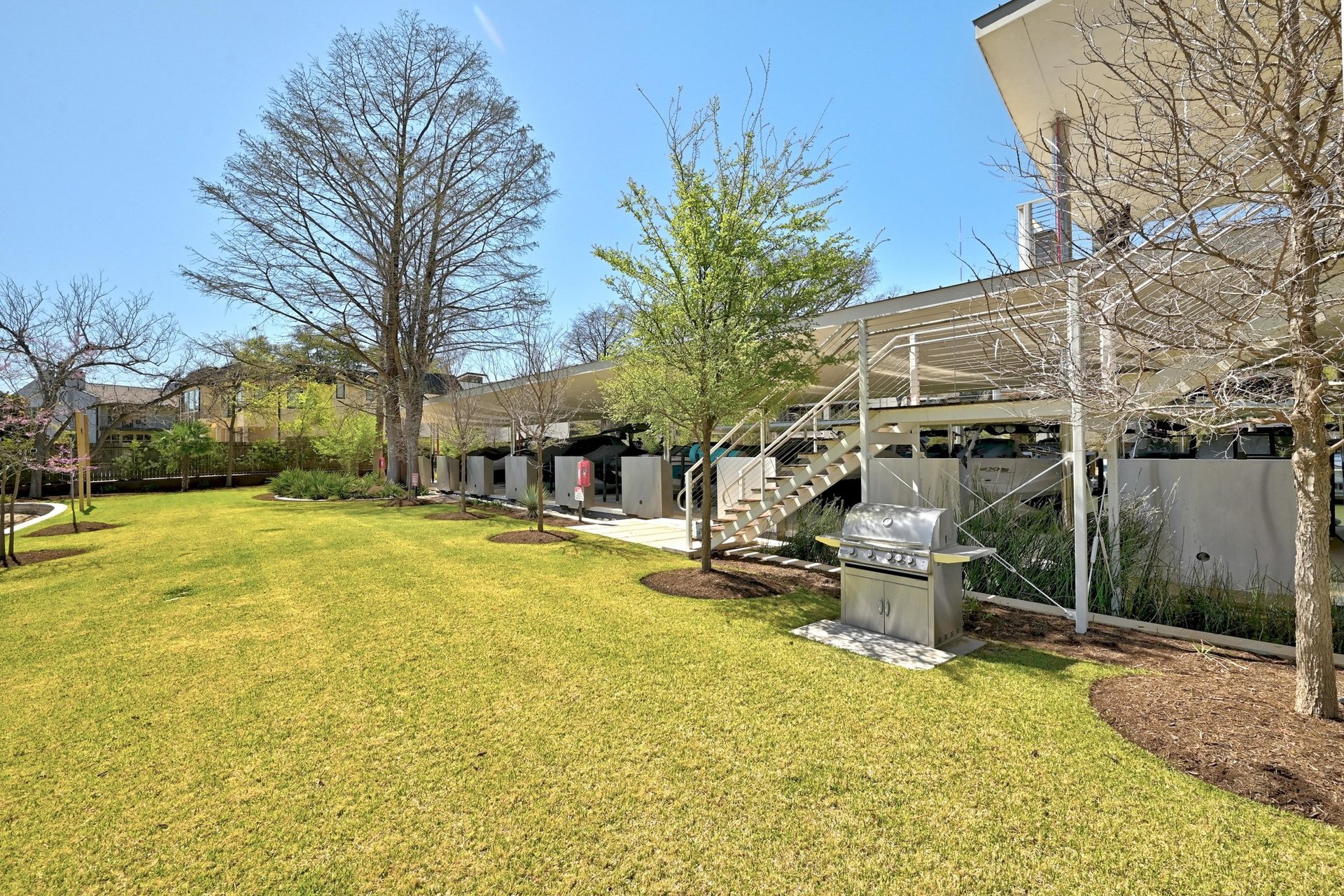 2503 Westlake Drive #4