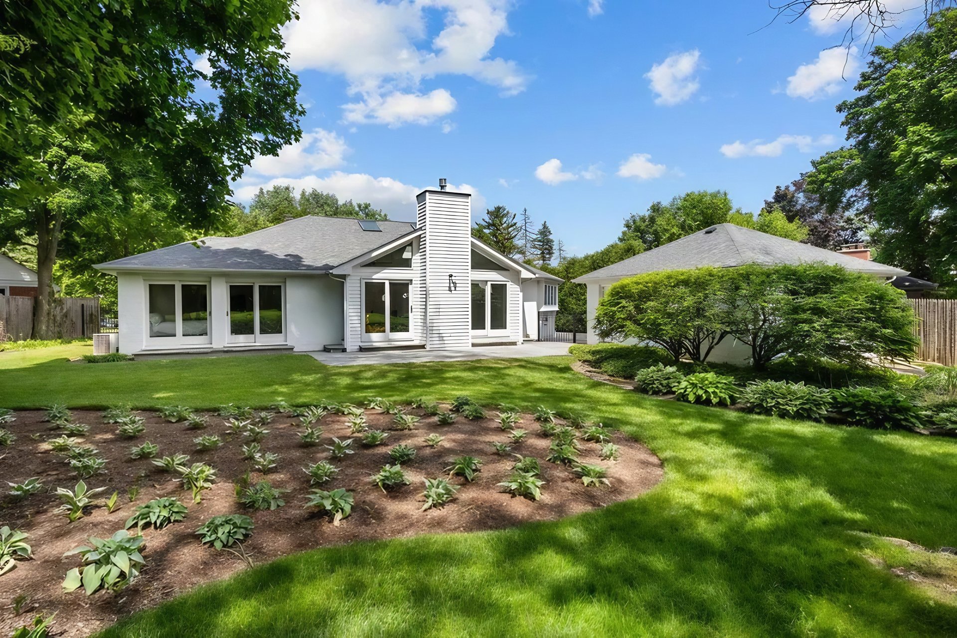 Large Ranch Home in Lake Forest, IL - First Floor Primary 