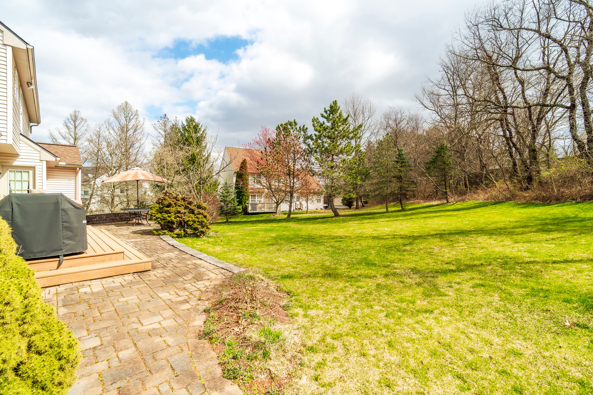 7055 Maple Court