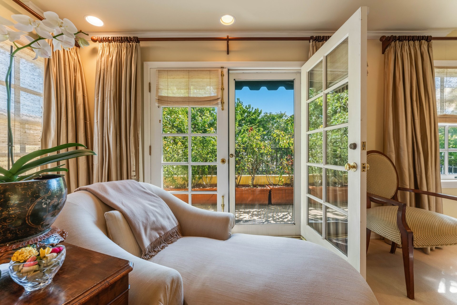 607 N Linden Drive, Beverly Hills