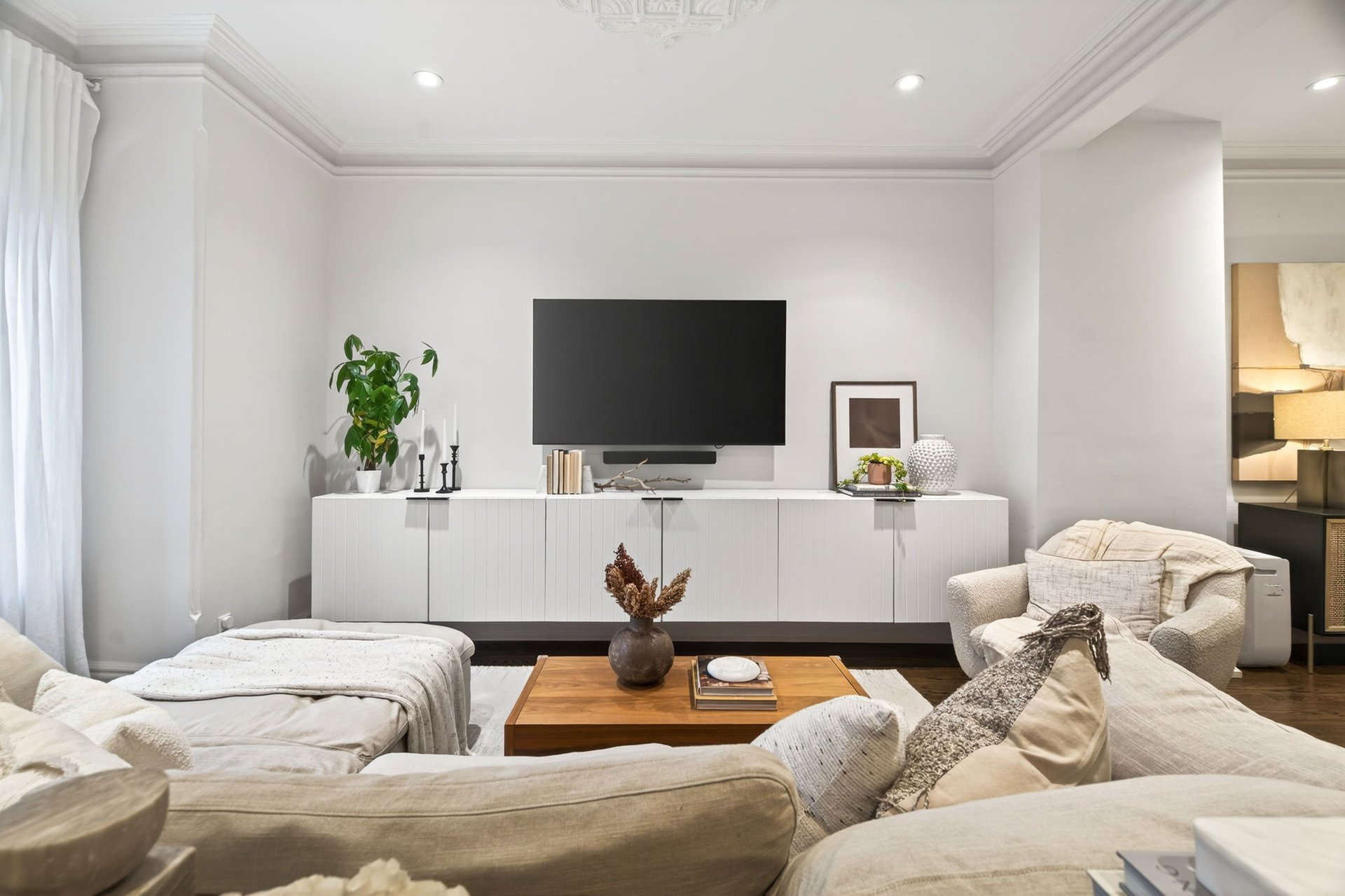SOLD: Standout Residence In Coveted Summerhill