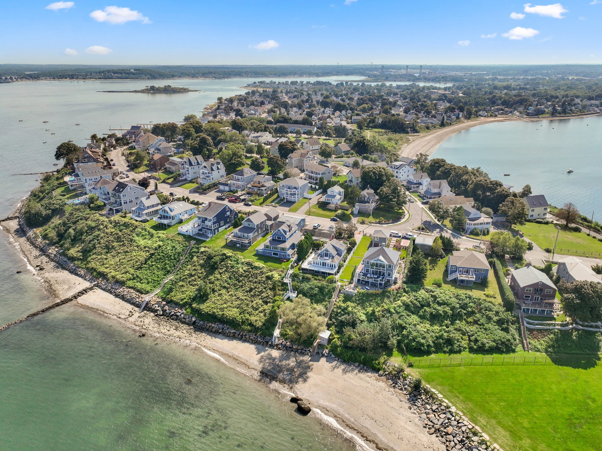 118 Sea Ave