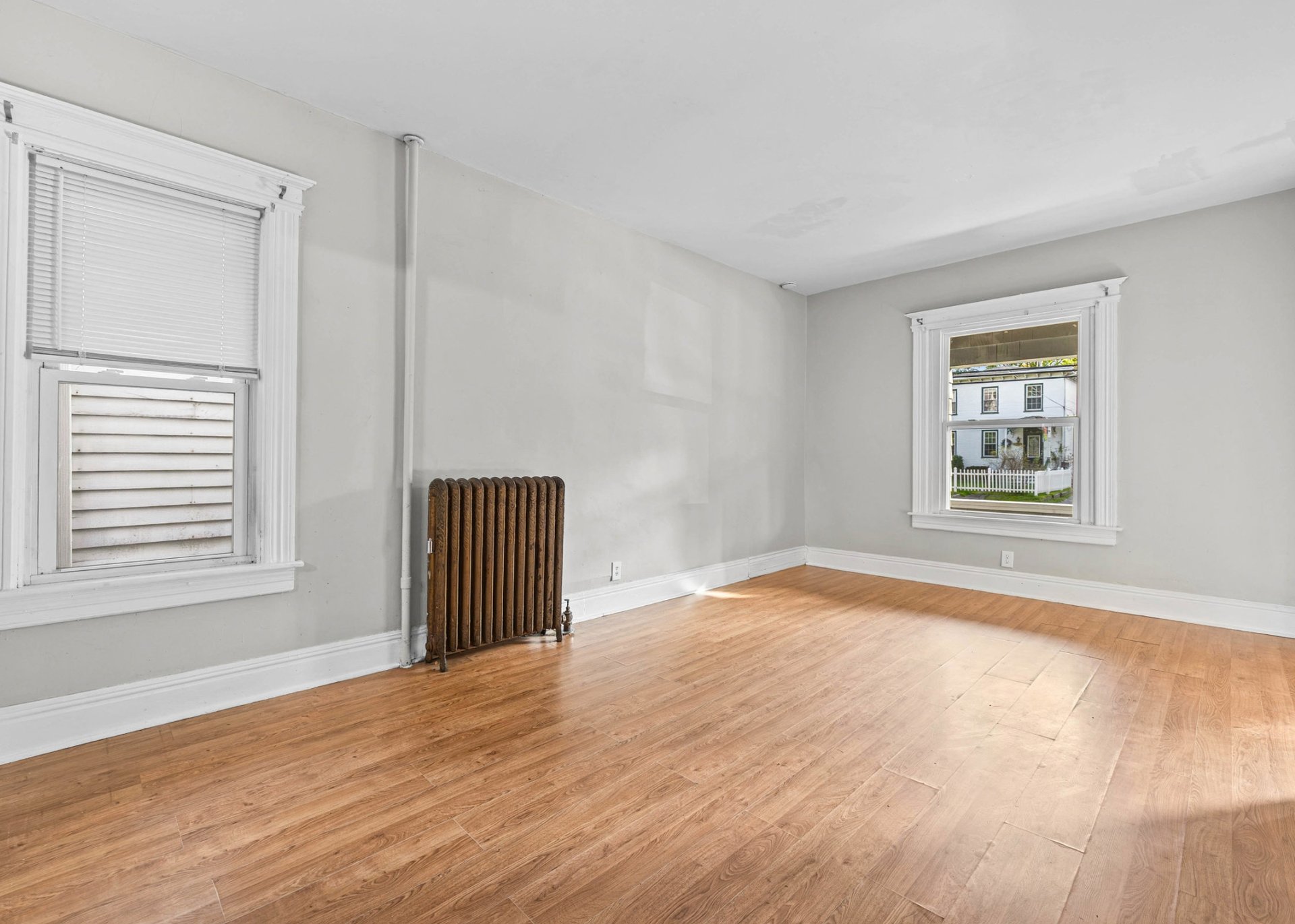 194-196 Pulteney St Geneva NY | 2-Unit Duplex for Sale