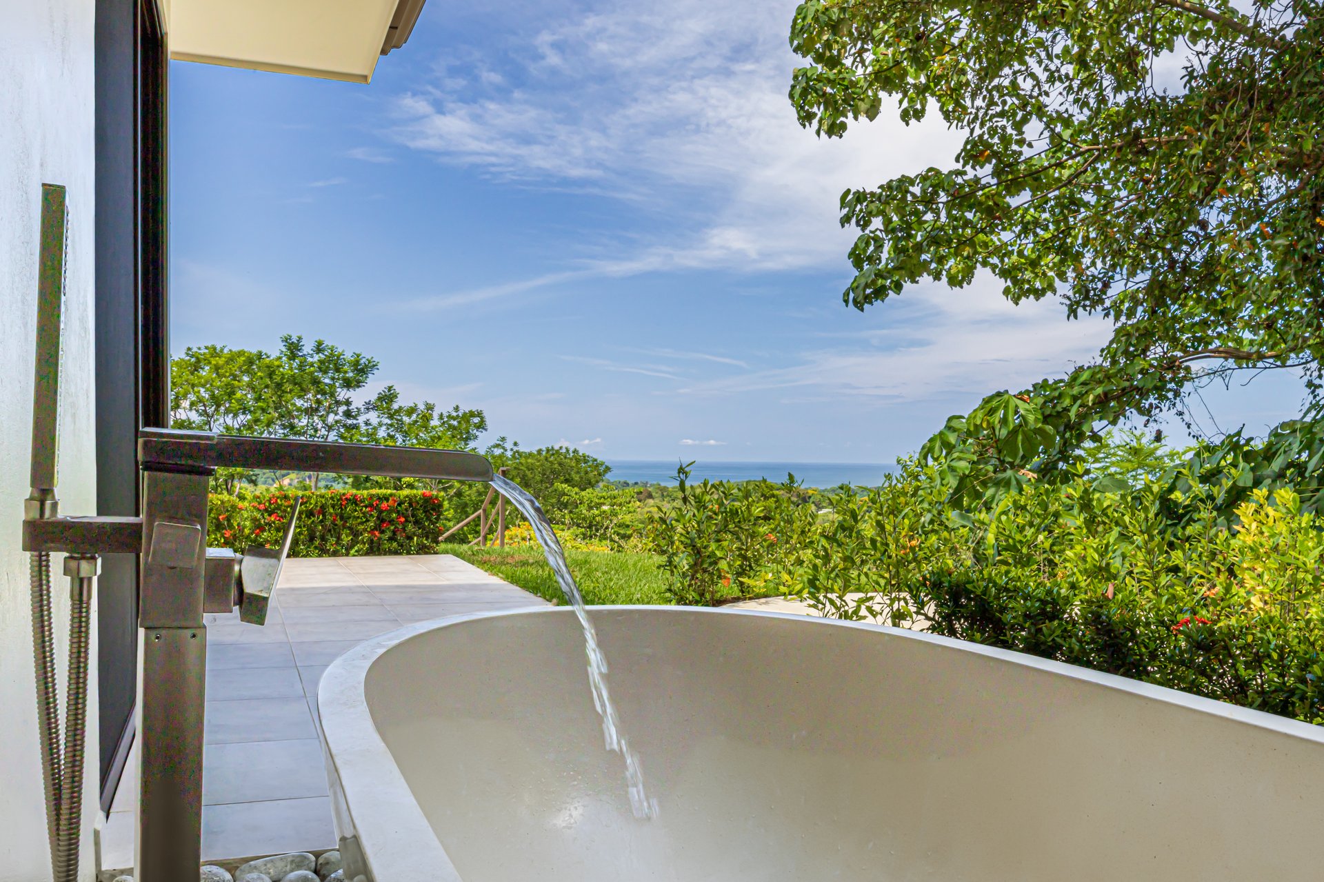 Stunning Ocean & Sunset View Home