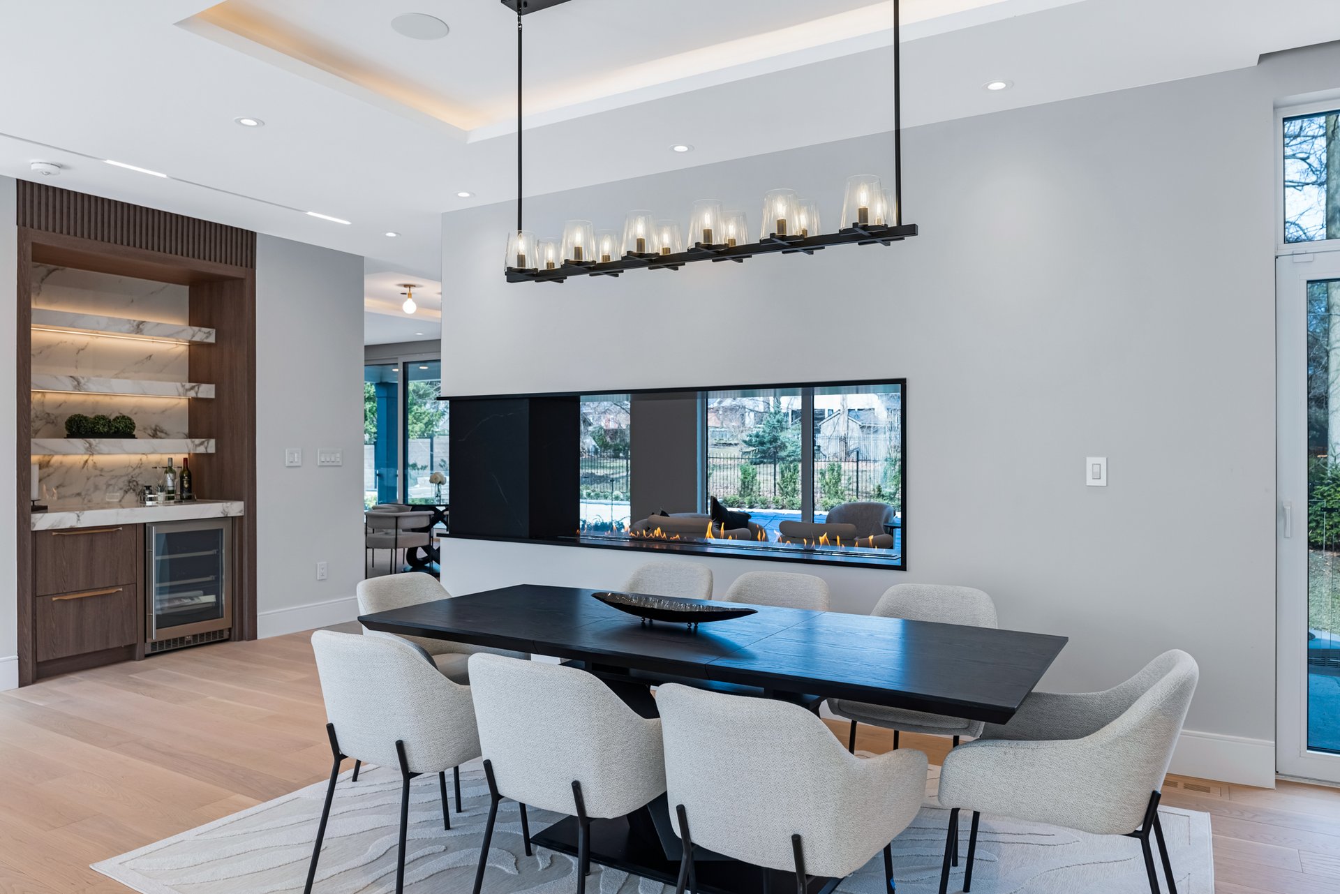 718 Balboa Dr