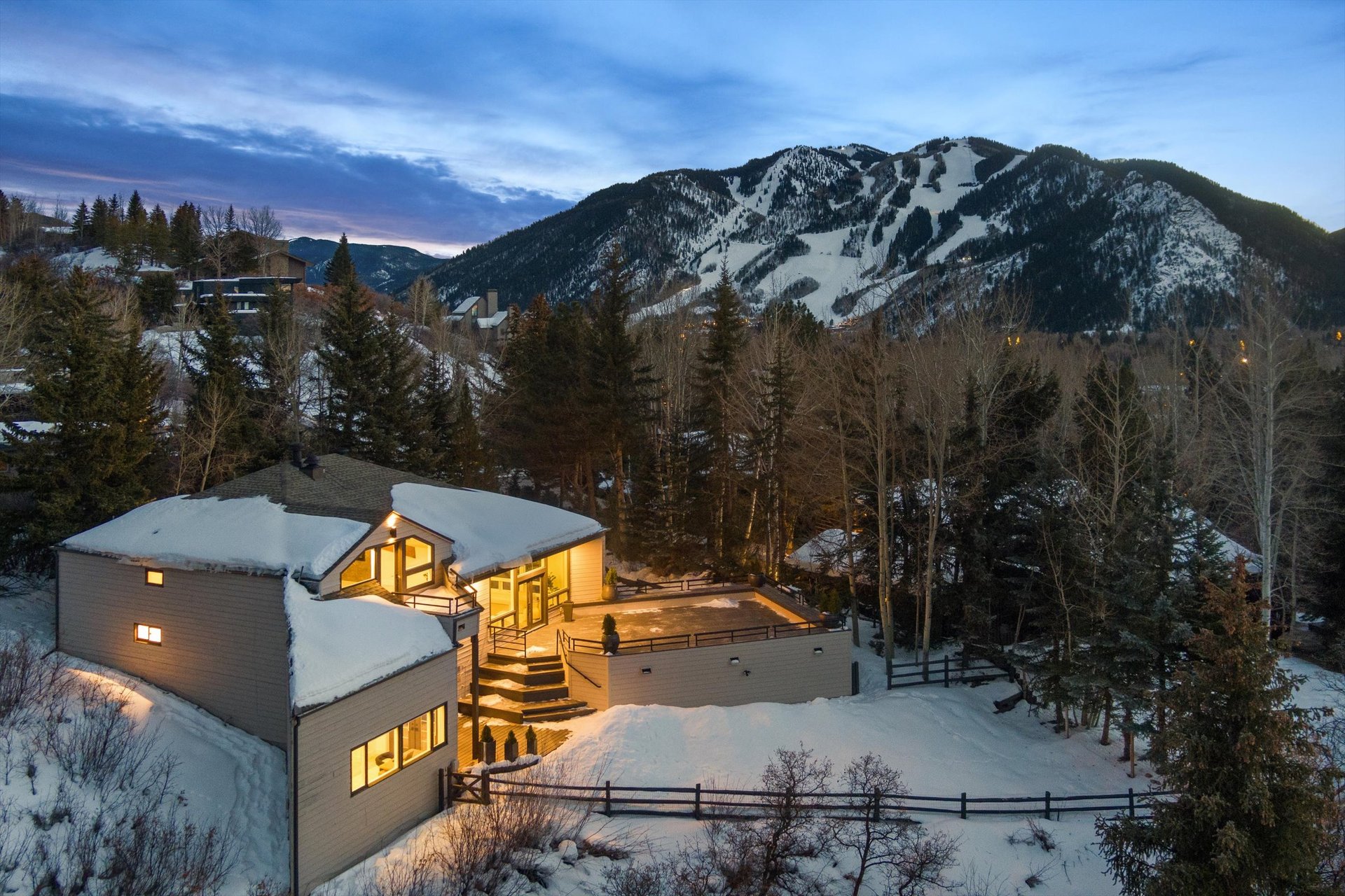 Designer Living with Unmatched Mountain Views
