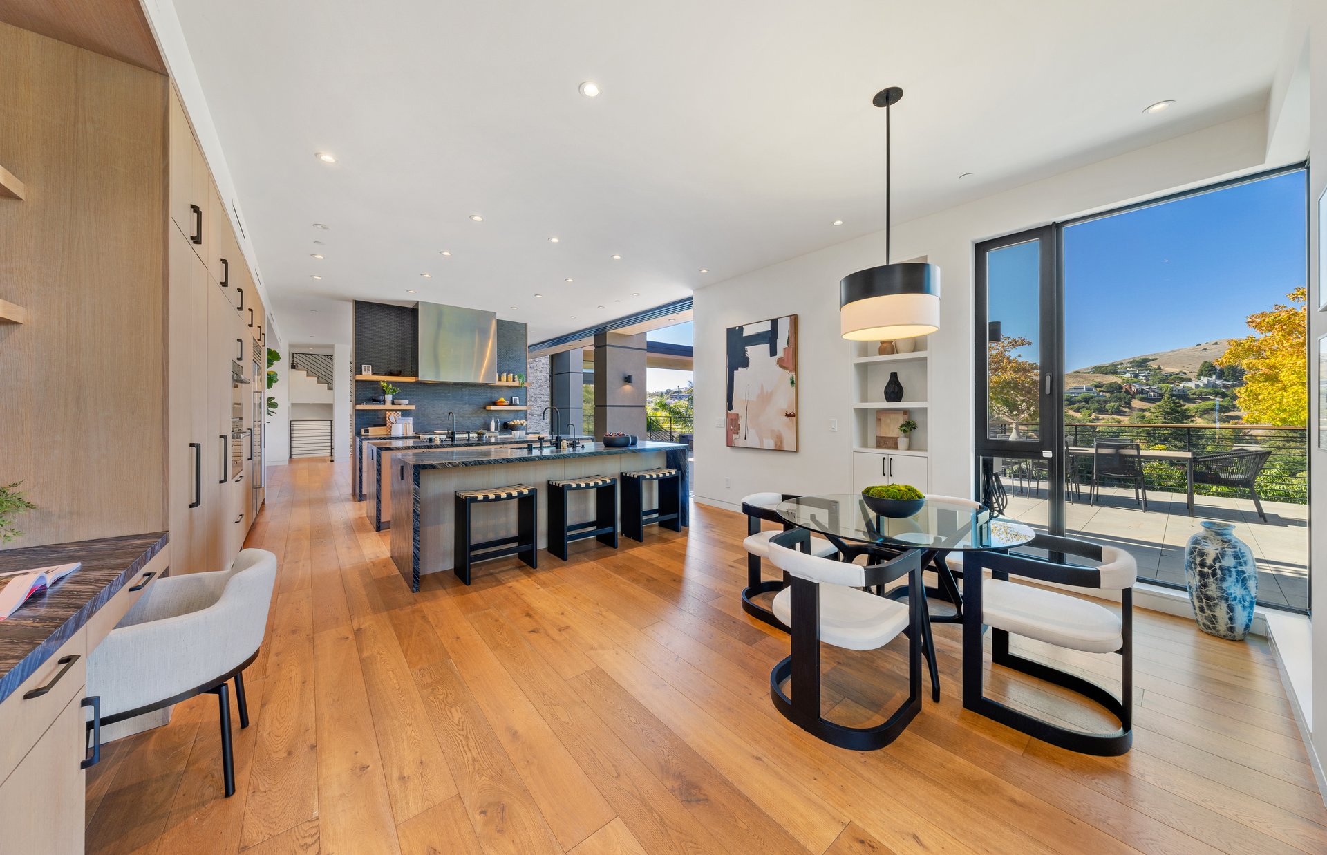 Modern Luxury - Completed in 2019
