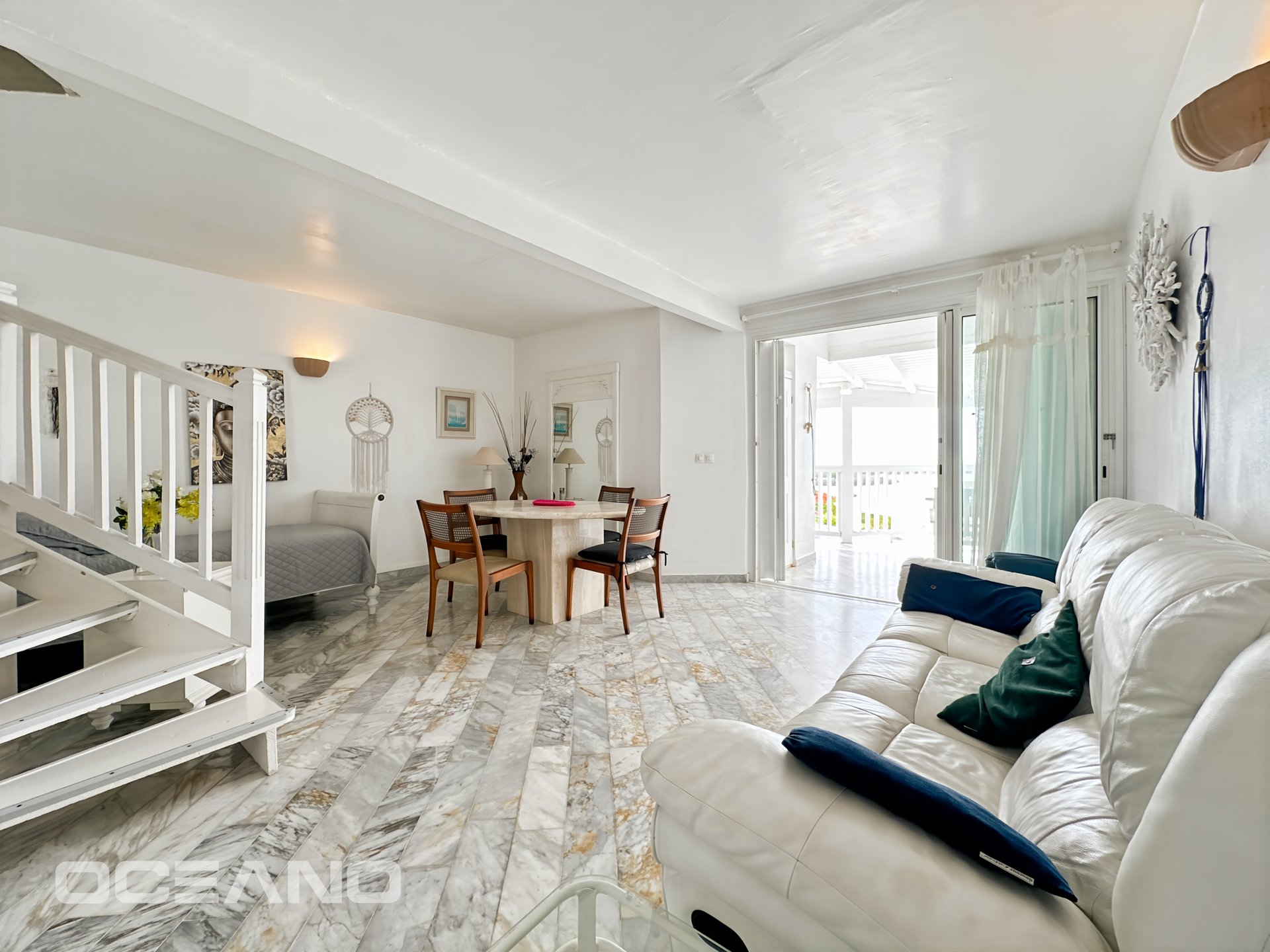 EXCLUSIVE : Sea View 2-Bedroom Apartment – IDOLEM Residence, Charm & Potential – IDOLEM Residence, Charm & Potential