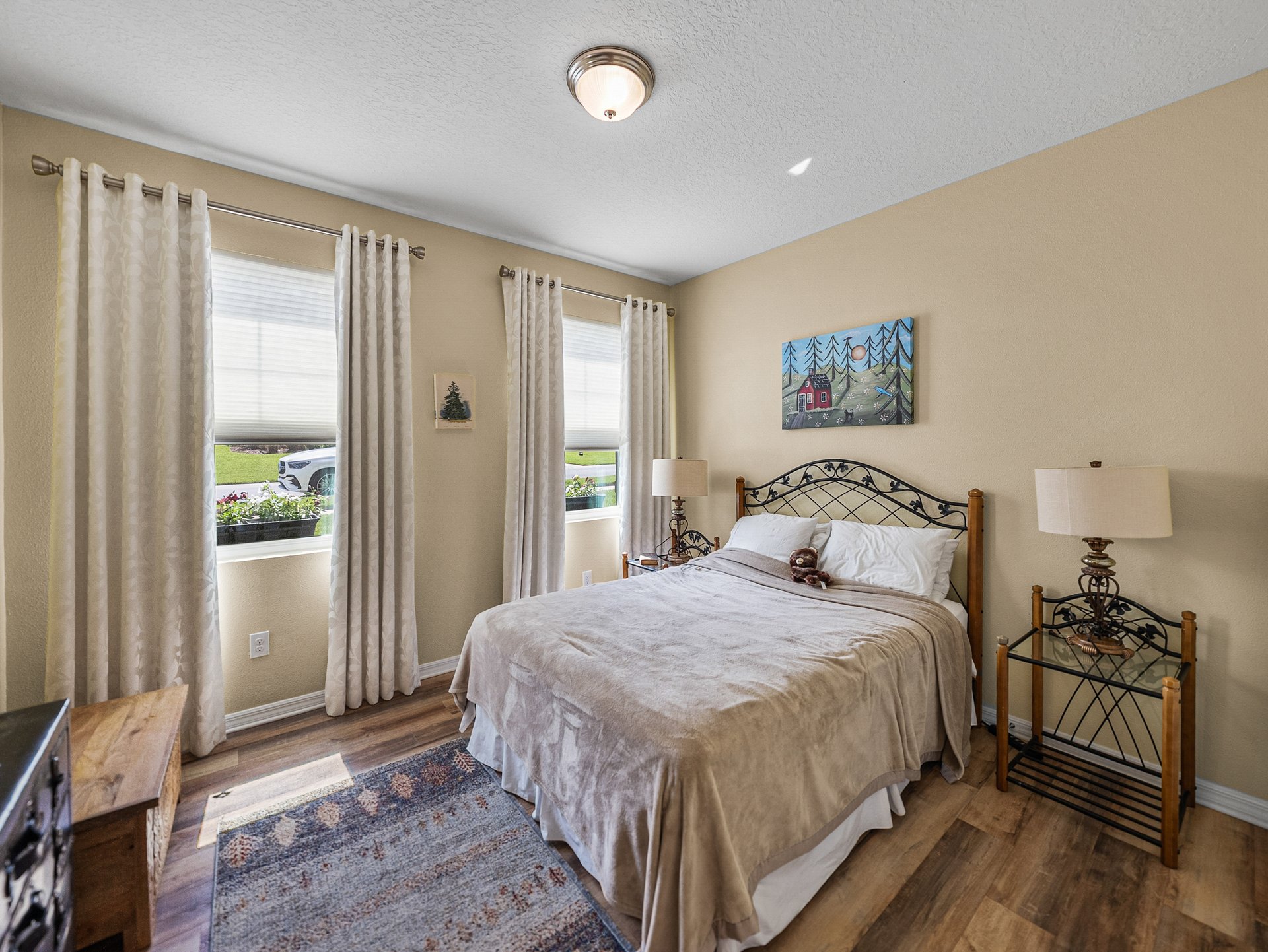 12615 EASTPOINTE DR