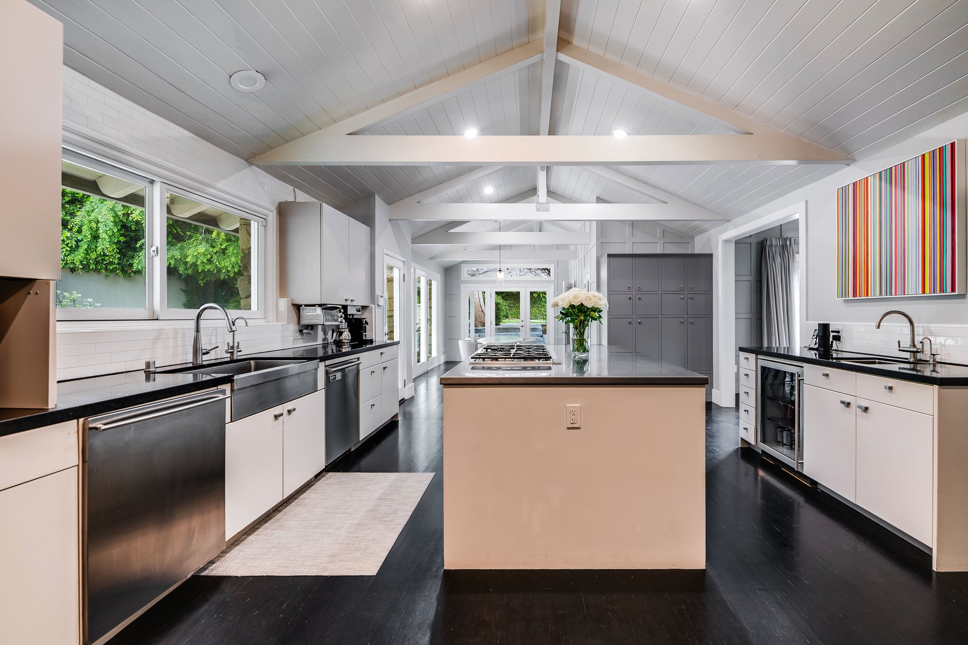 422 Parkwood Dr
