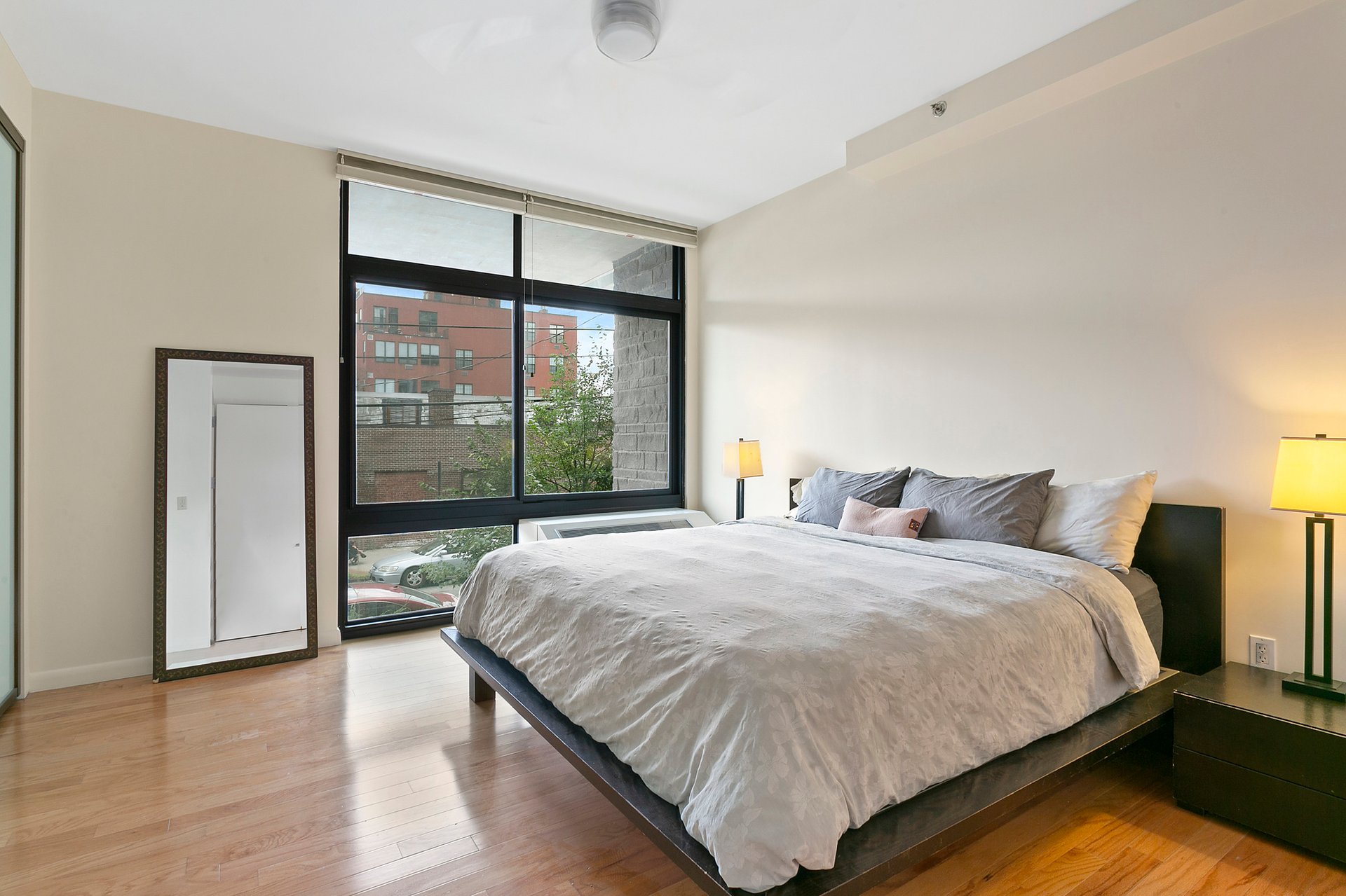48-21 5th Street Unit: TH1C