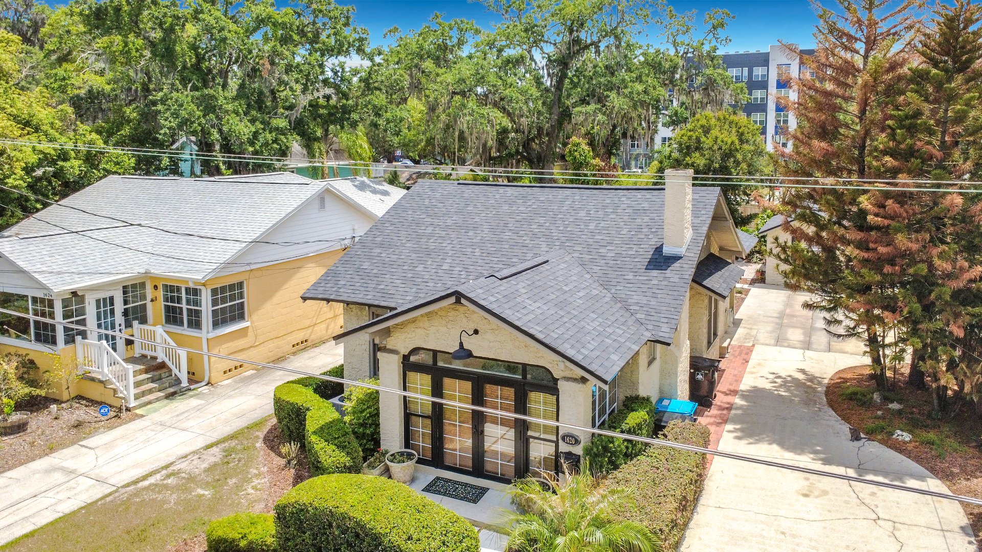 Charming 1925 Bungalow with Guesthouse in Orlando's Colonialtown