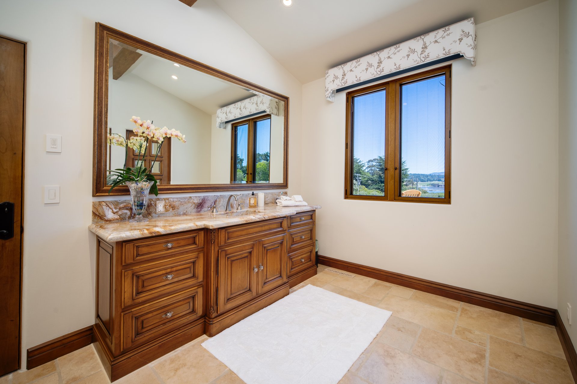 Hummingbird House - Premier Pebble Beach Estate