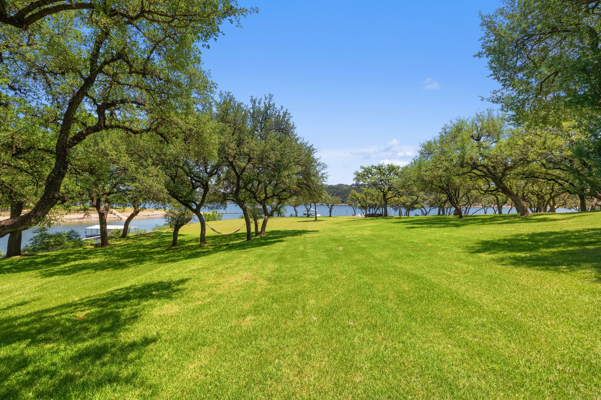 1209 Edgewater Drive