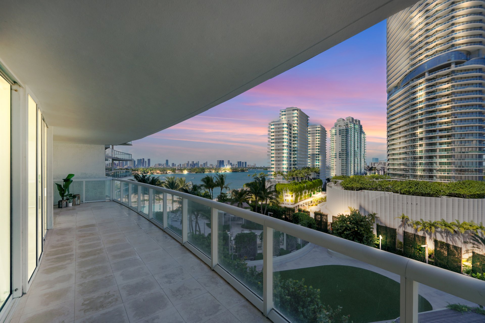 Icon South Beach For Sale | Unit 906