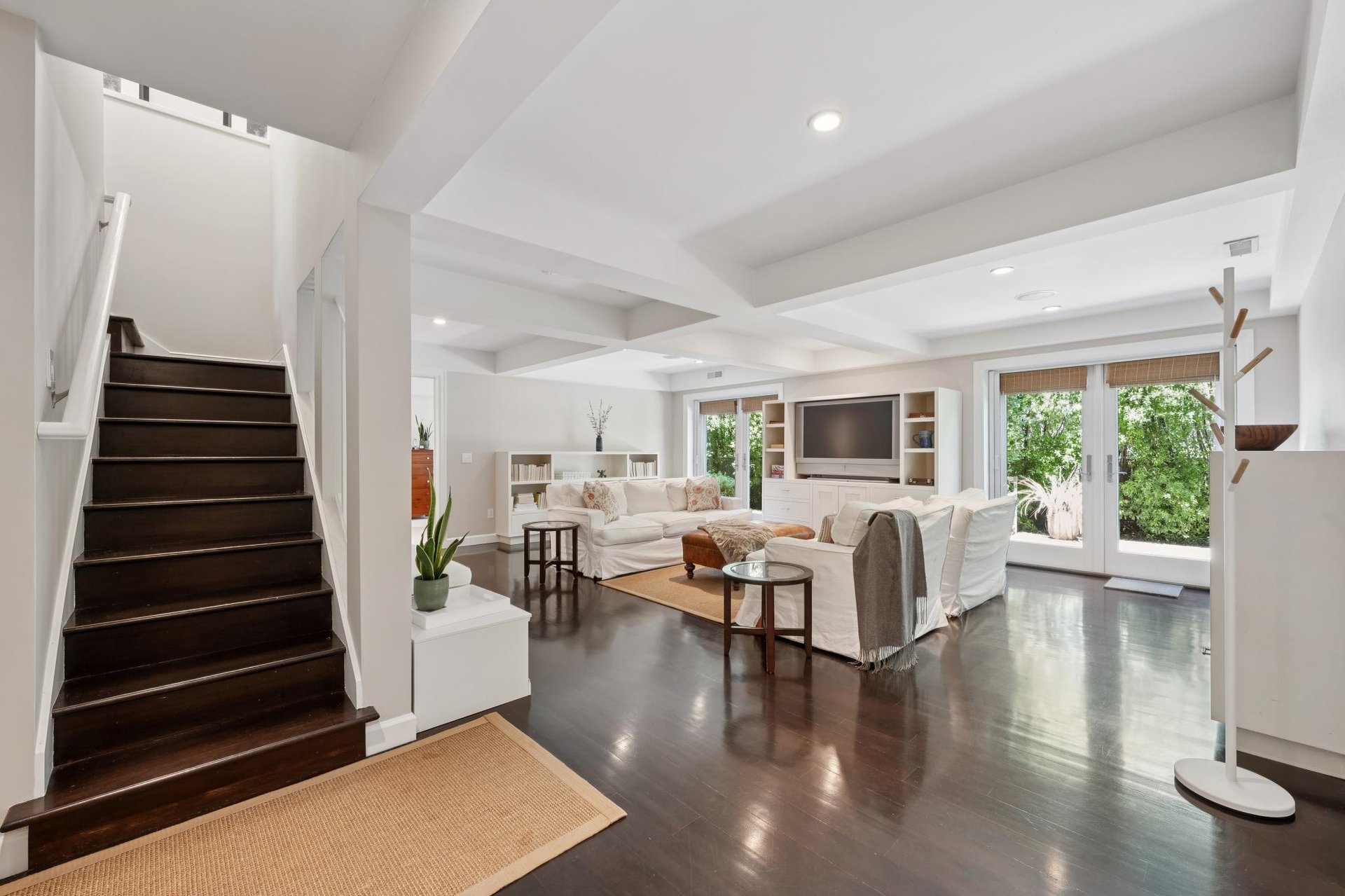 28 Black Log Rd