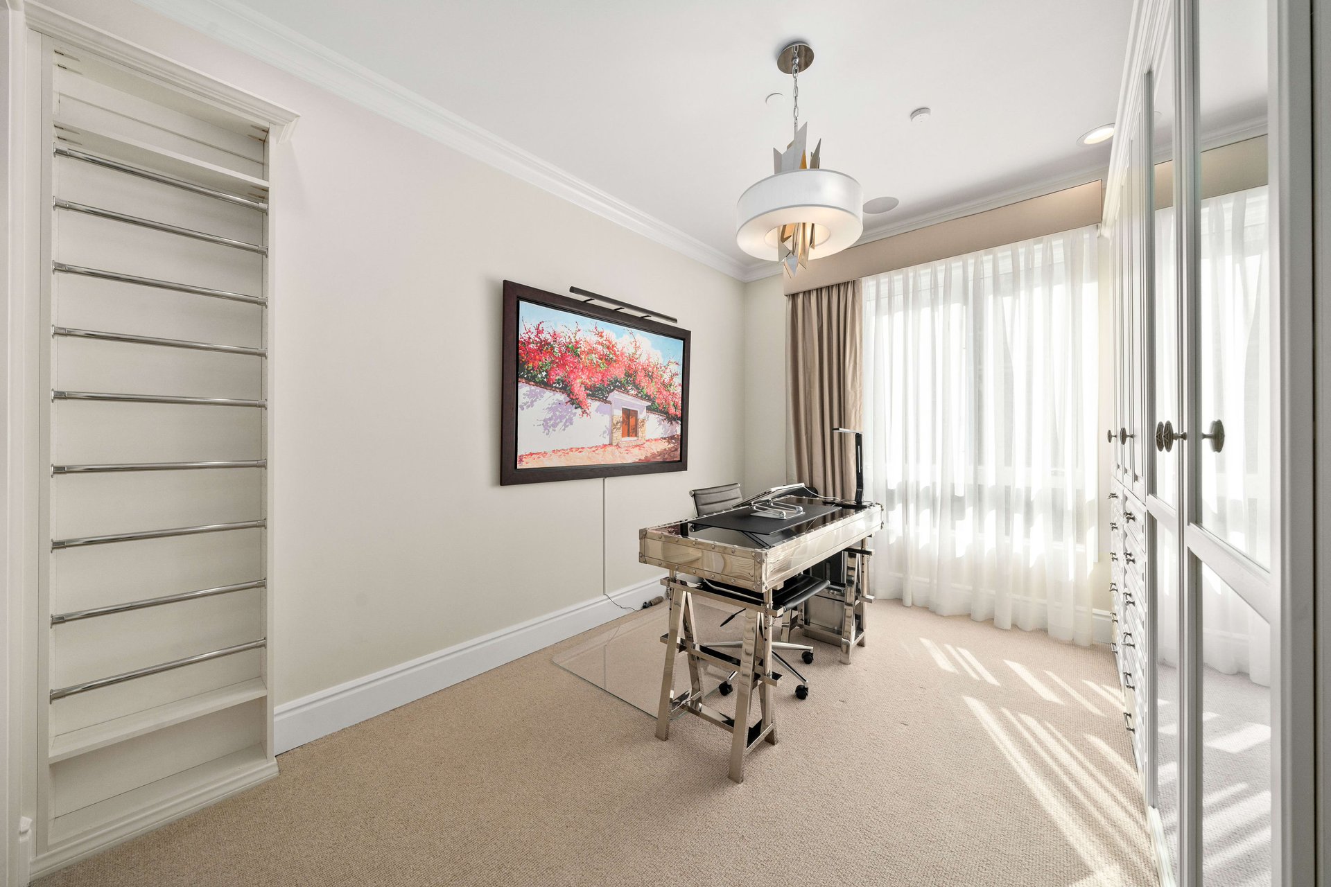 137 S Spalding Dr #104, Beverly Hills
