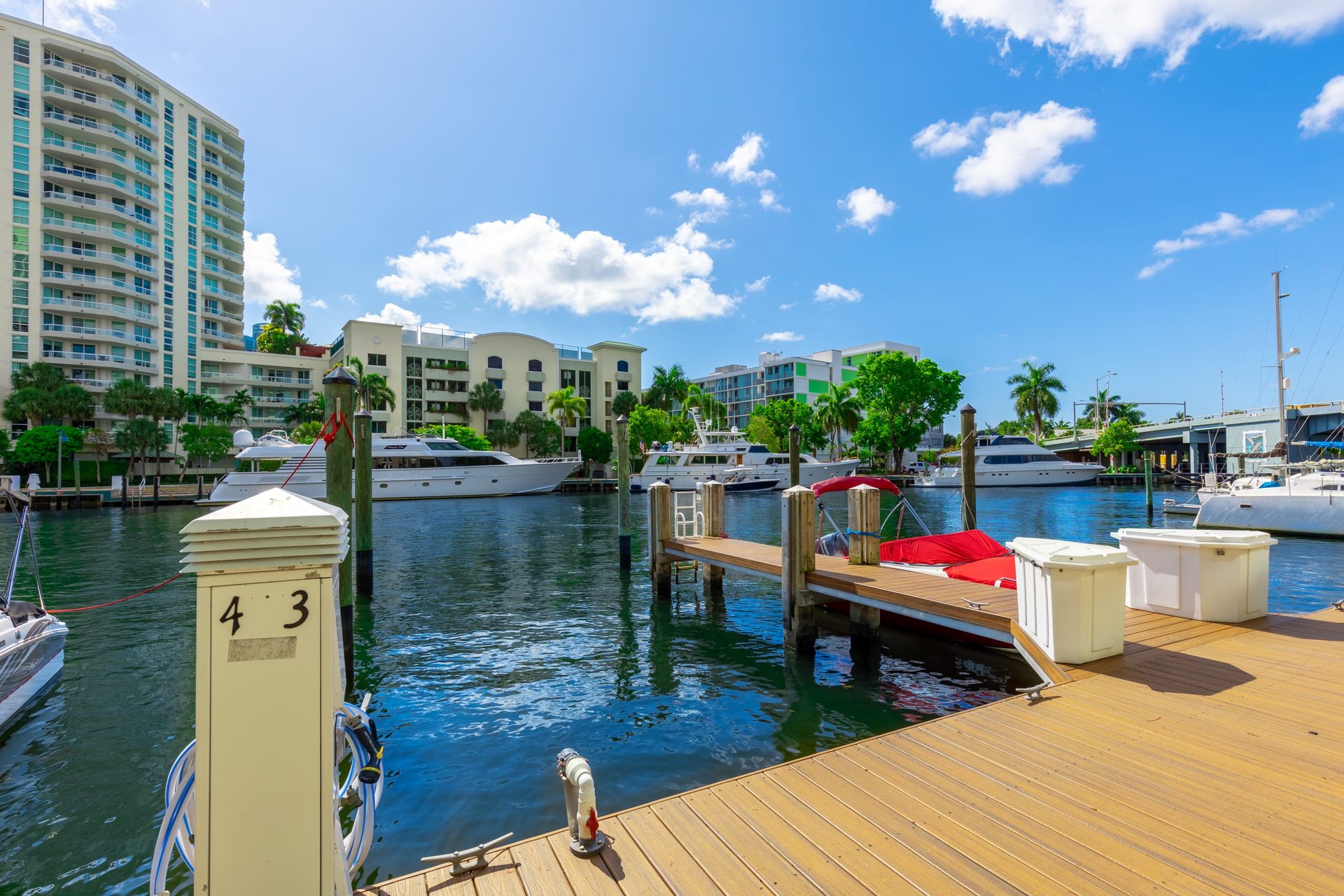 600 W Las Olas Blvd Unit: 907