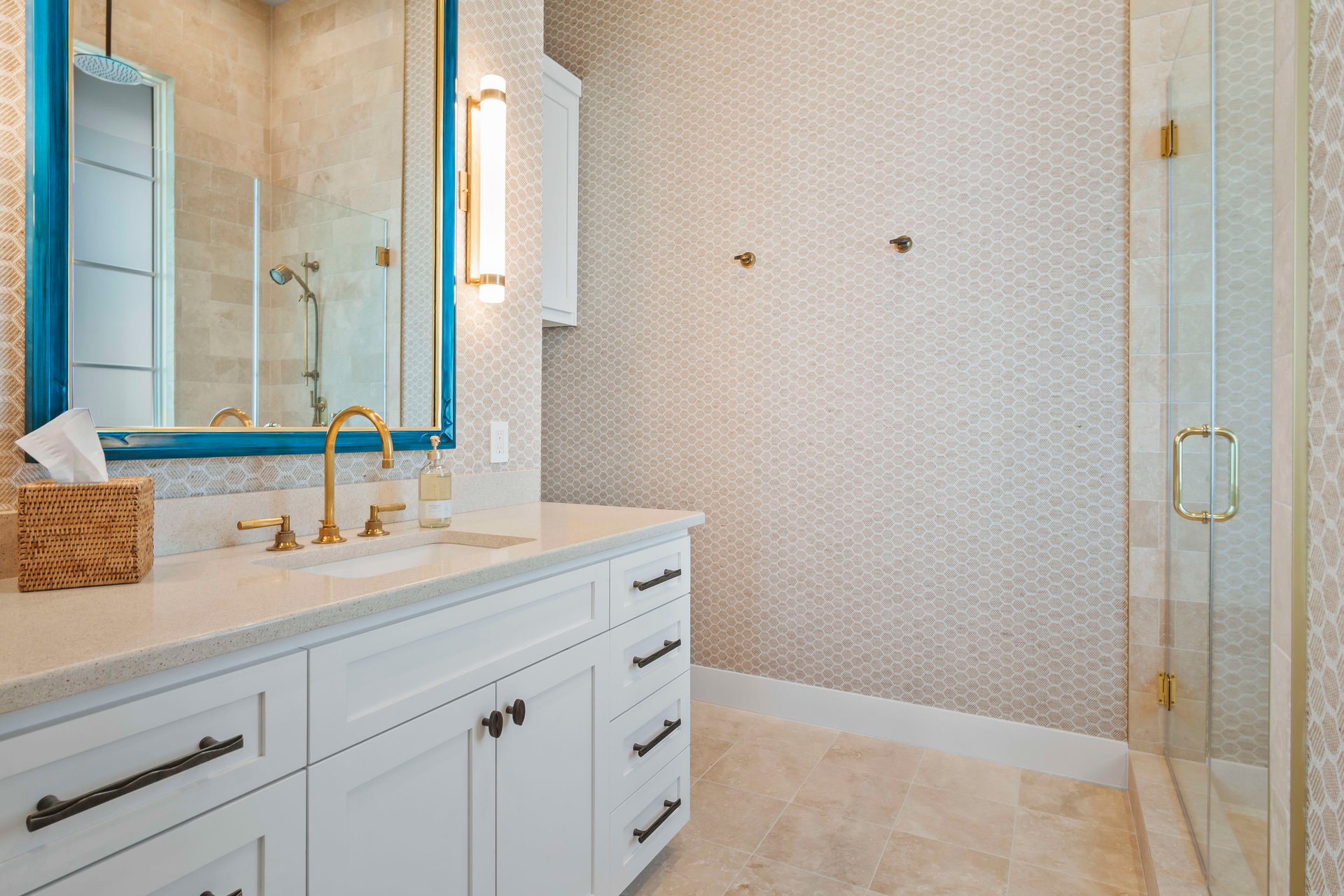200 Lakeshore Street, Port Aransas, TX 78373