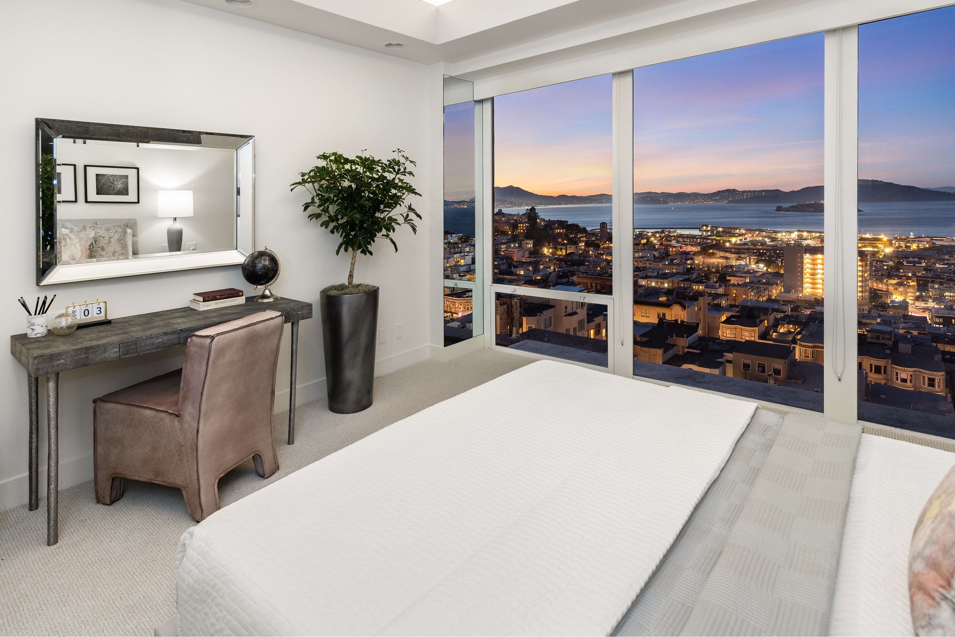 Showcase North Bay View Apartment