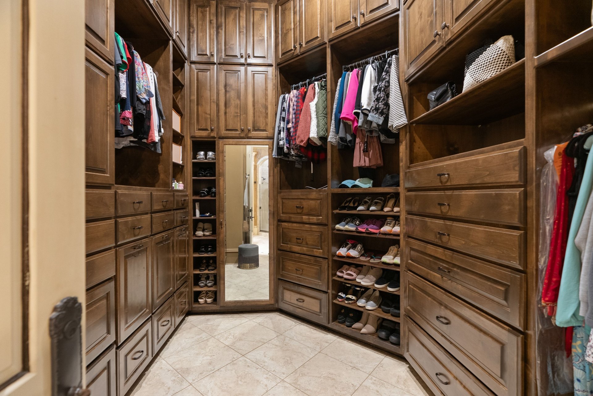 106 Orle Dr