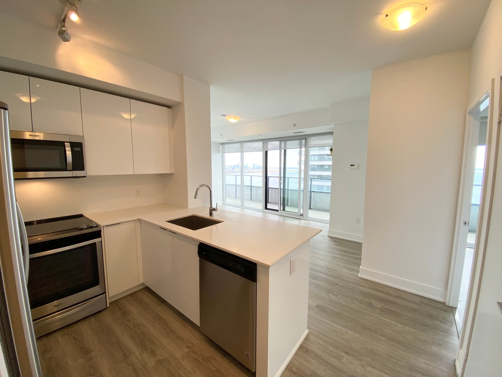 30 Shore Breeze Dr Unit:3615