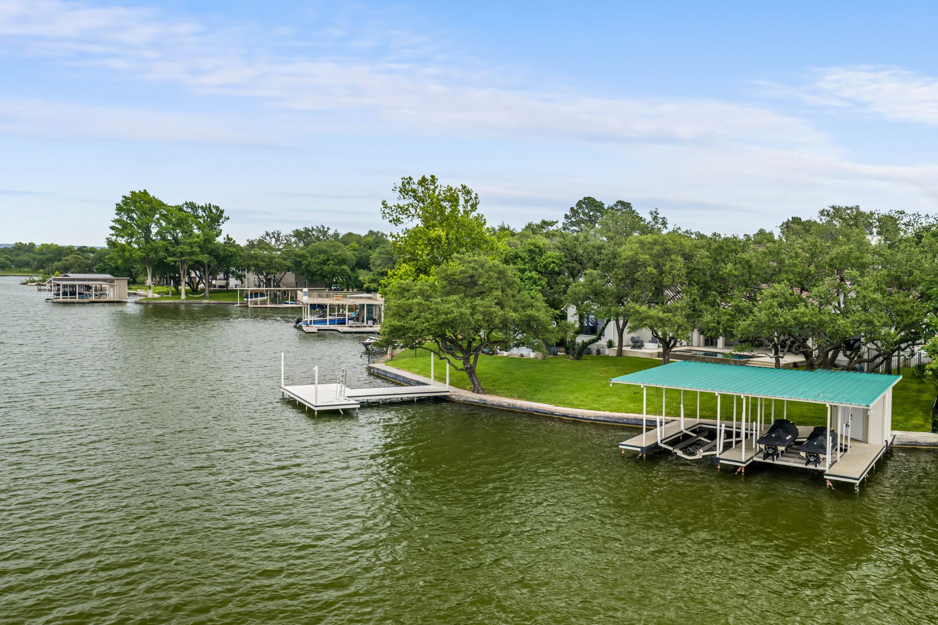 1131 N Shorewood Drive