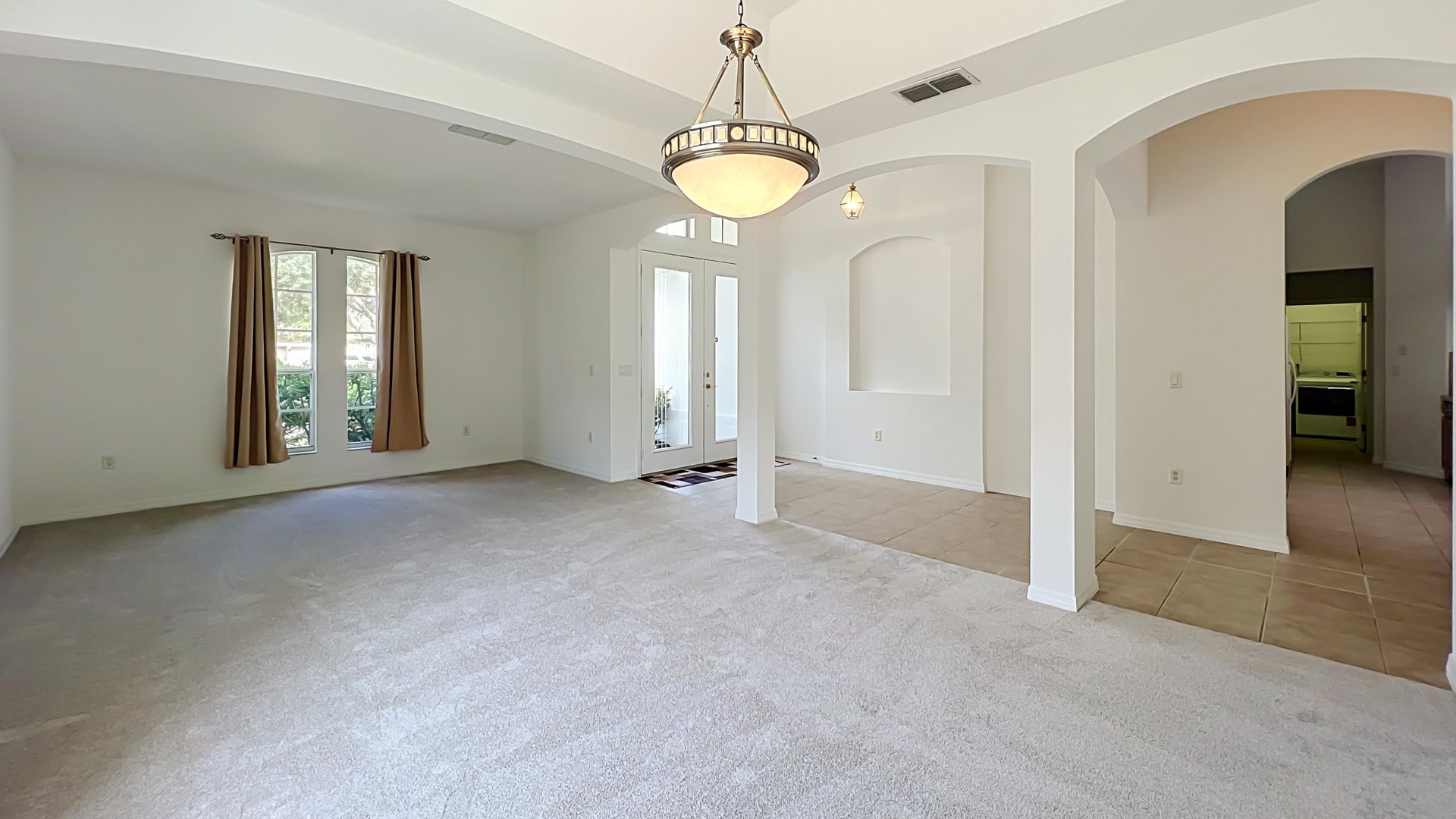 Orlando Vista Lakes 5-Bedroom 4-Bathroom Home and Lifestyle