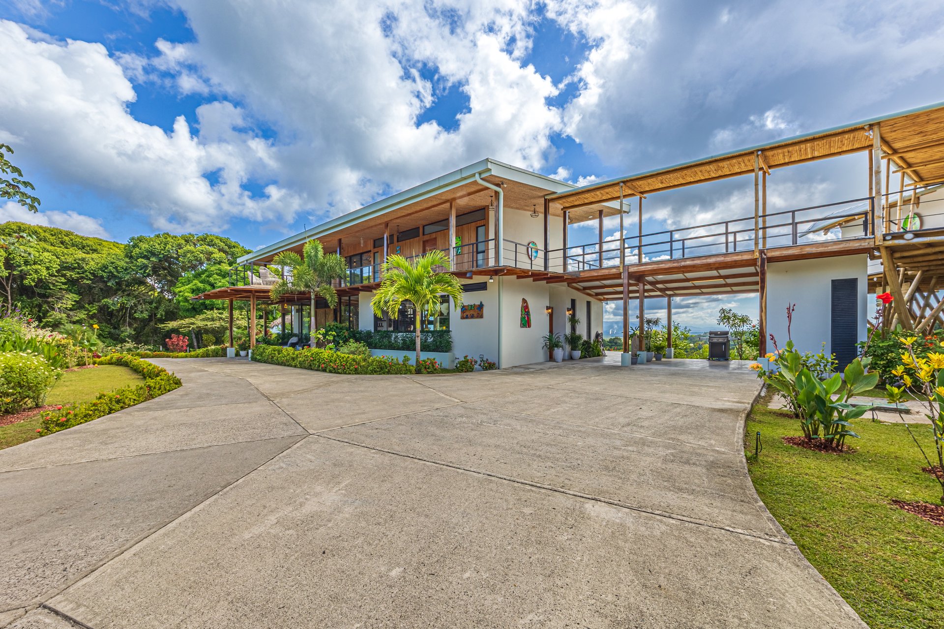 Iconic Luxury Estate with Unmatched Mountain Views | Manuel Antonio Estates