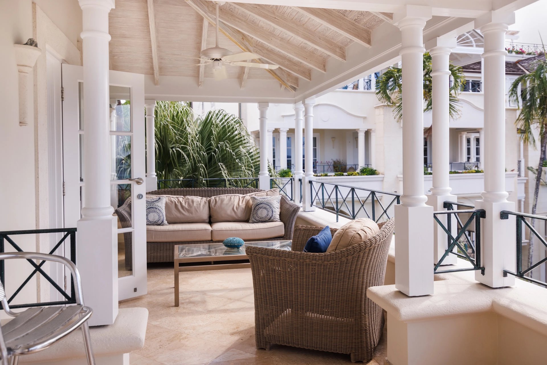 Schooner Bay 303