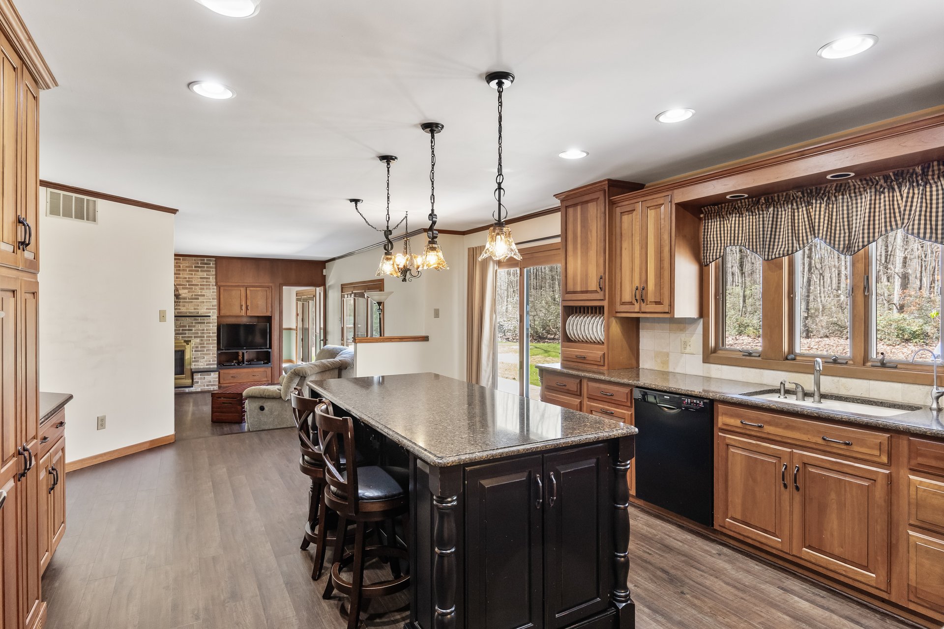 107 Foxford Ln