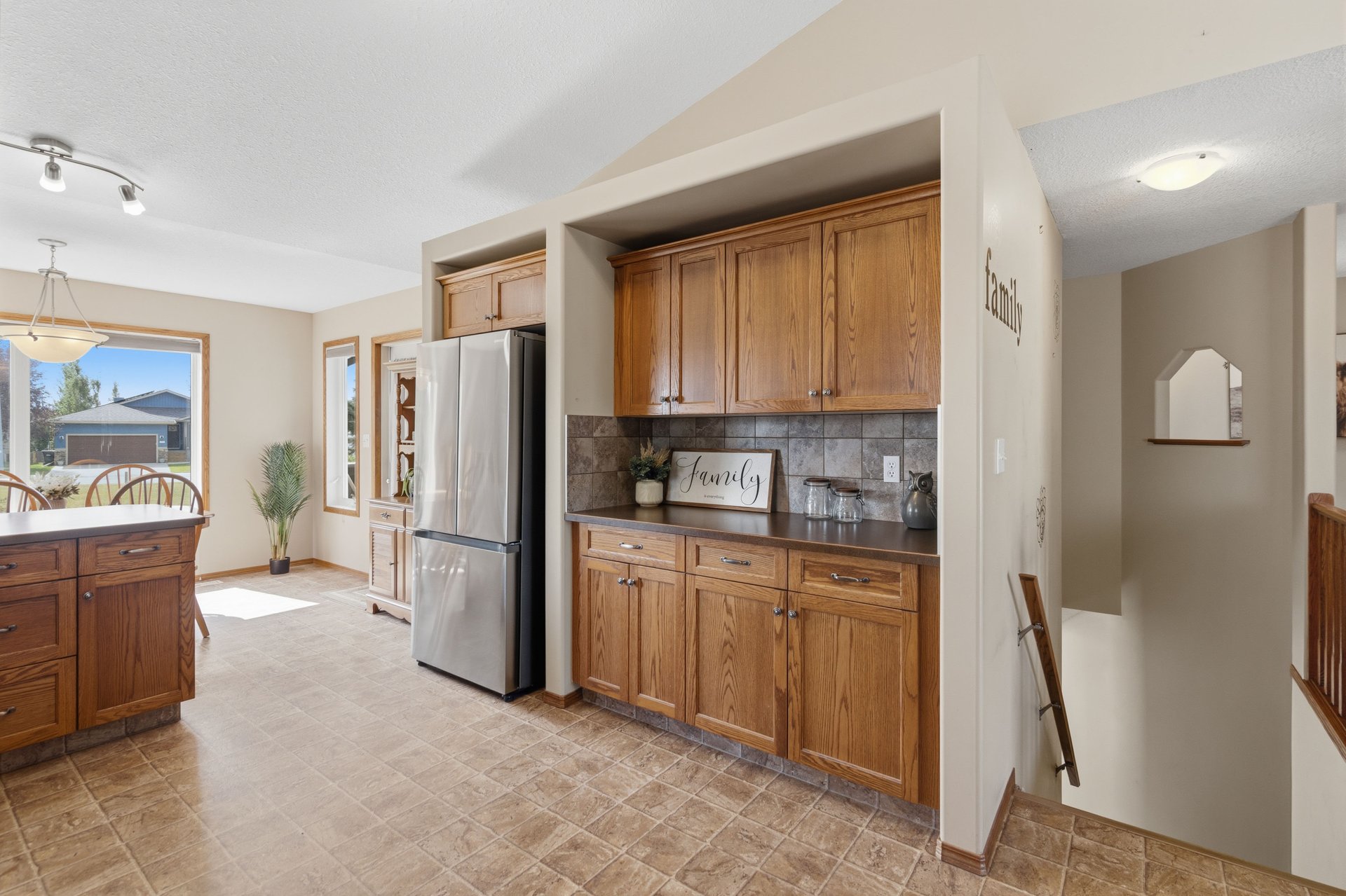499 Highland Close
