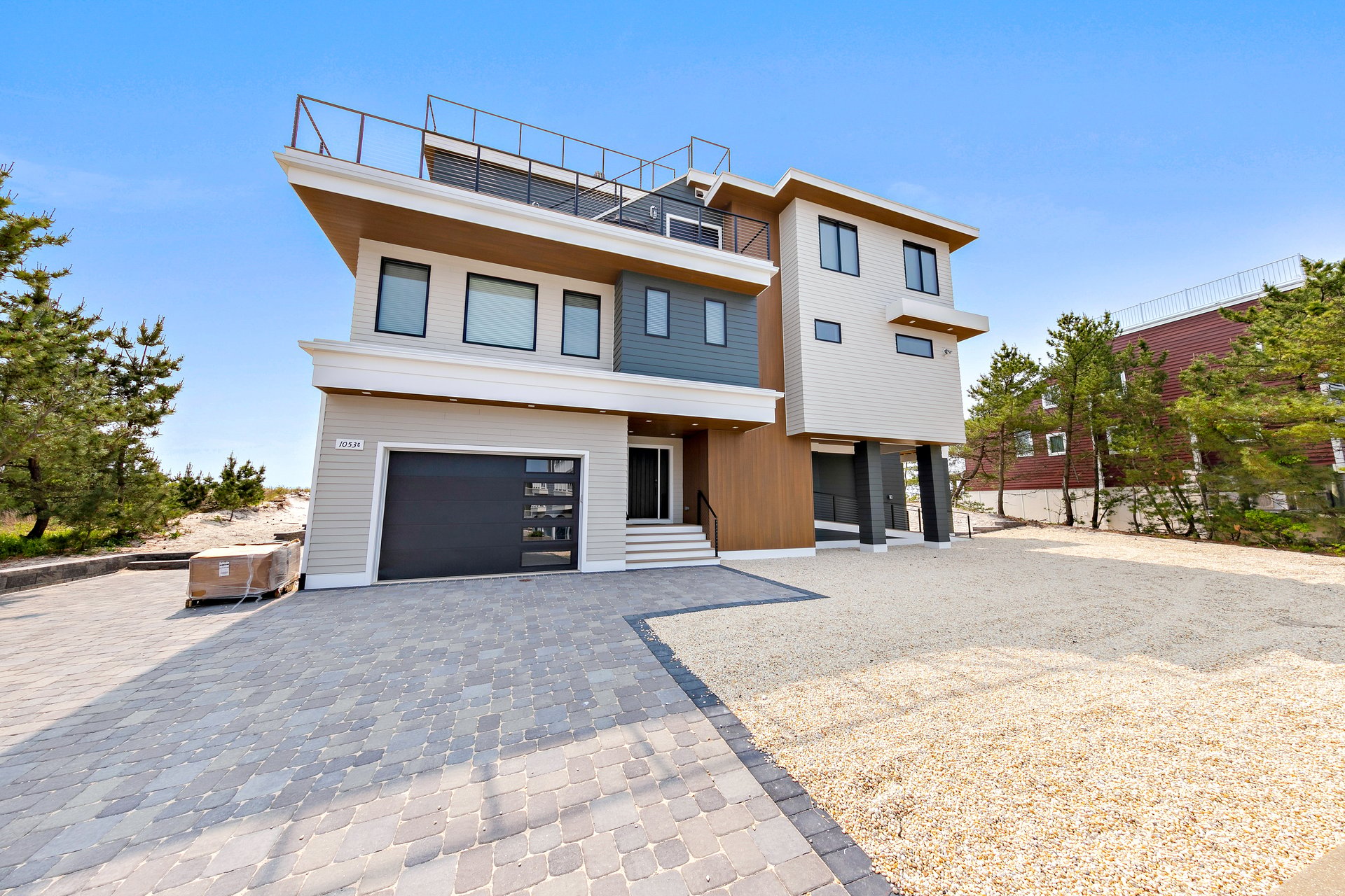 1053C Long Beach Blvd