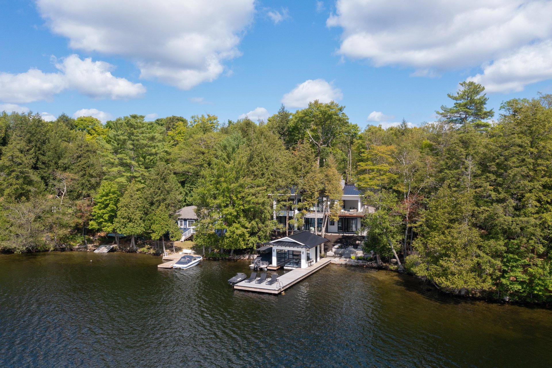 KINGSETT ROAD, Lake Rosseau