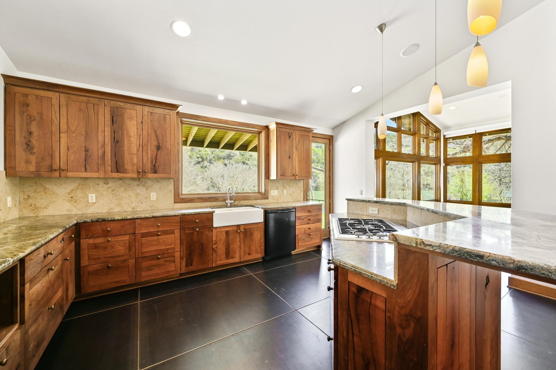 2908 Oestrick Lane 