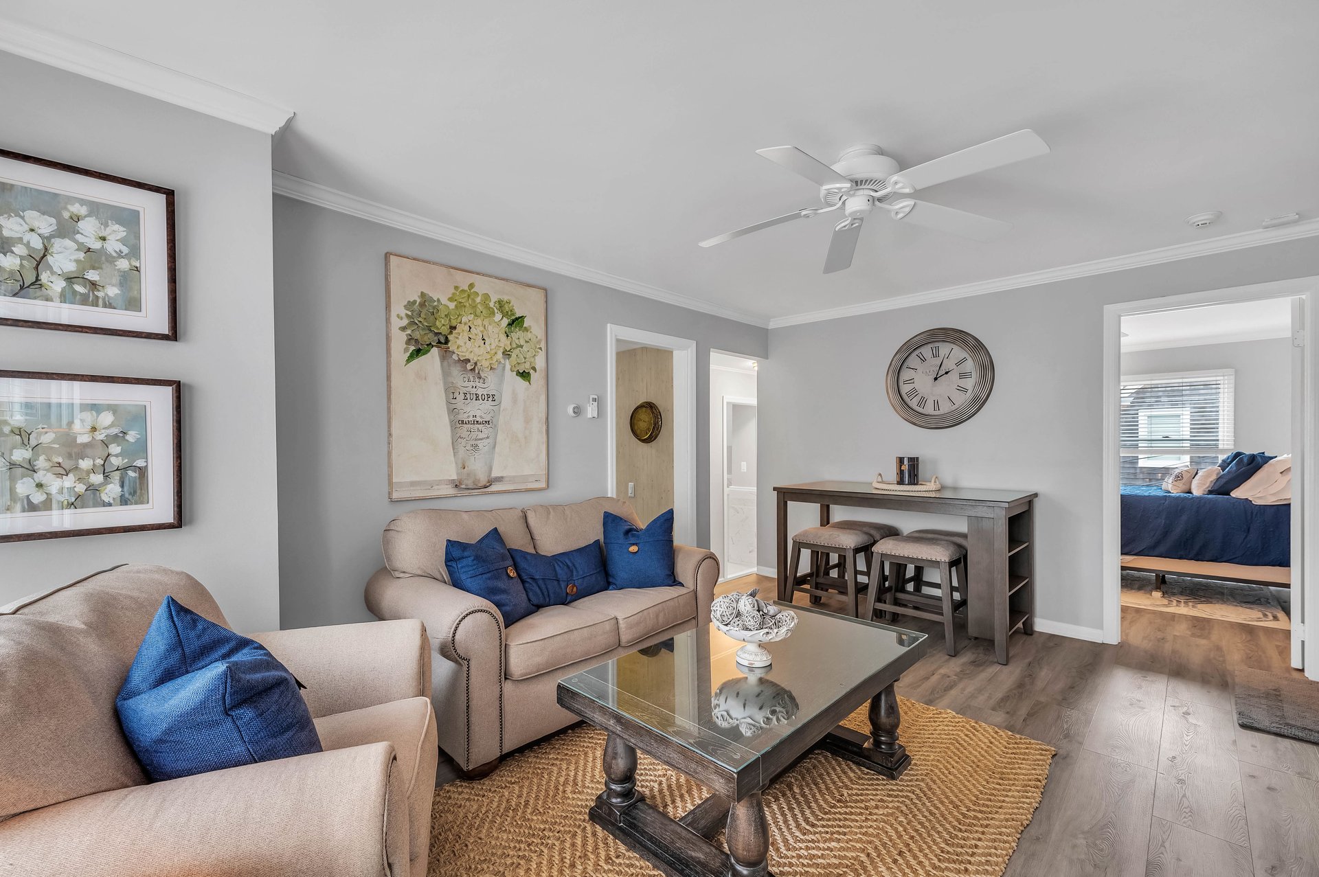 Beautiful Condo Just Steps from the Beach