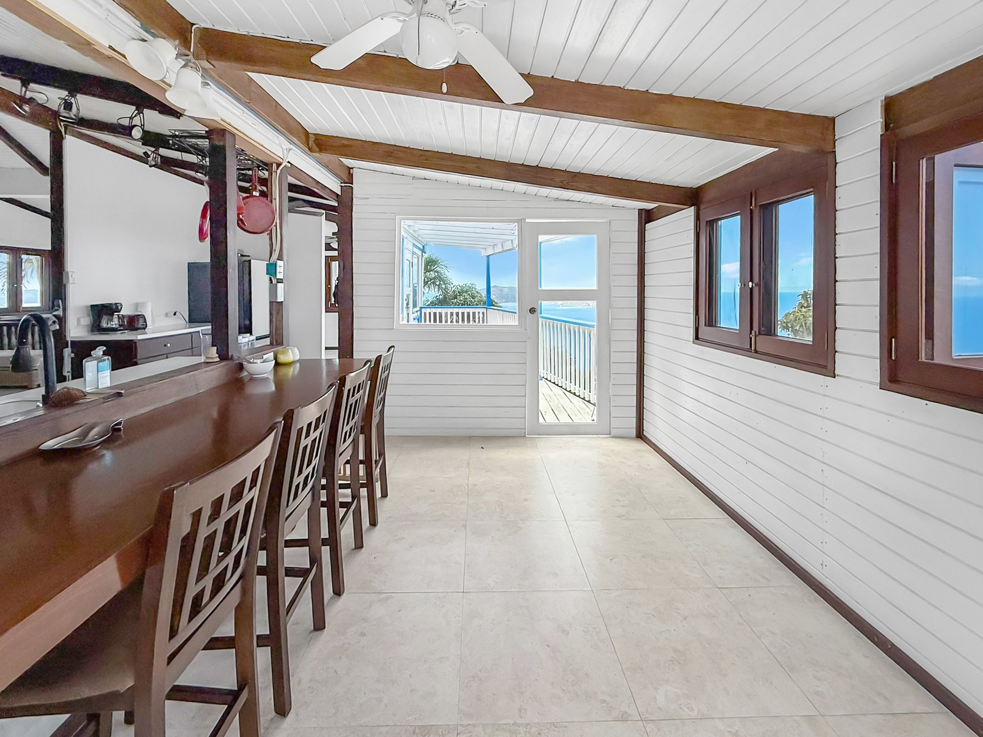 951 Casablanca-Luck Hill Standalone Home