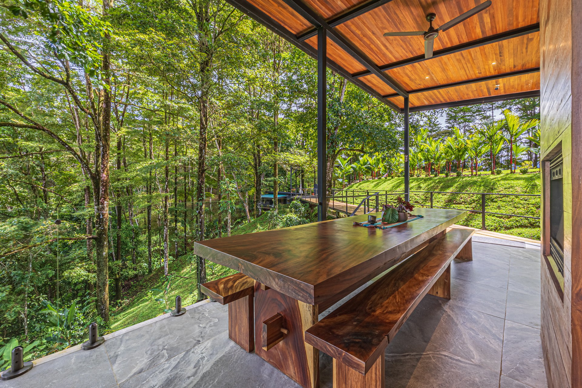 La Sombra Villas, Where Nature Meets Comfort in Tinamates!