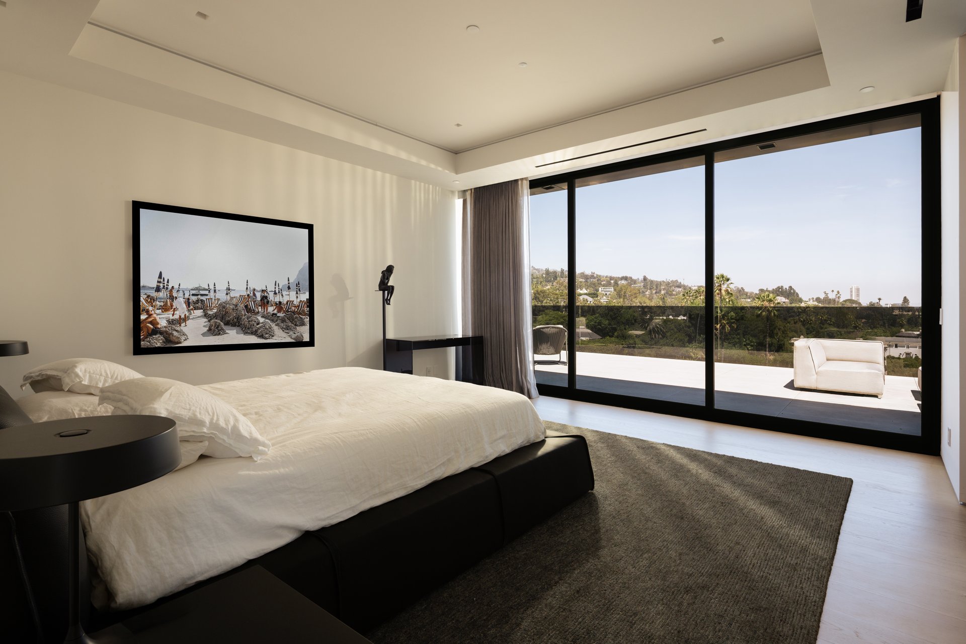 1140 Summit Dr, Beverly Hills