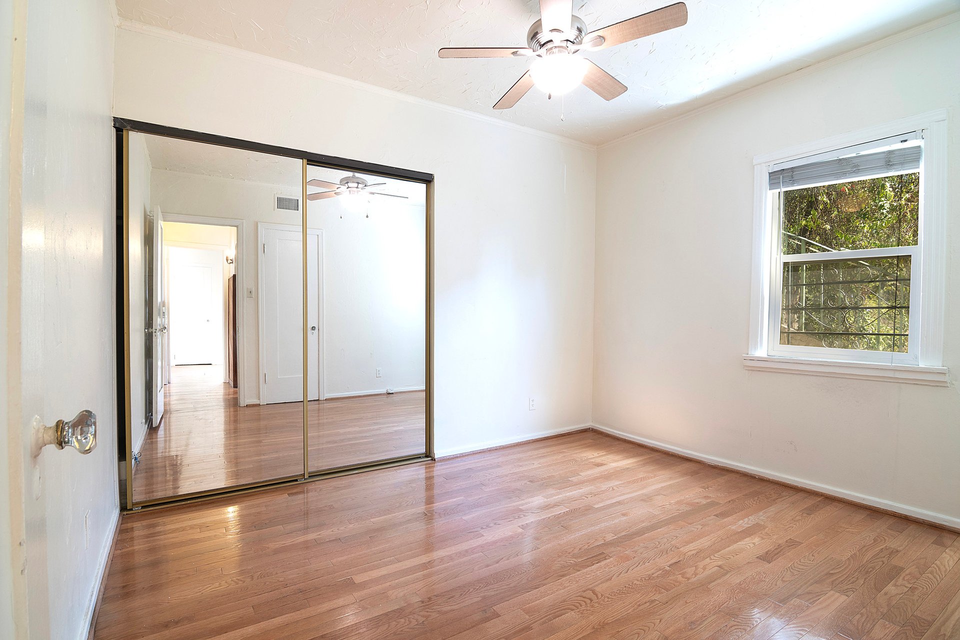 6131 Glen Tower St.