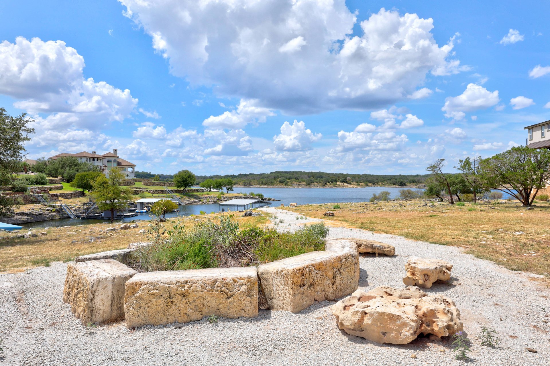 2912 Patriot Drive & 3002 Point Cove