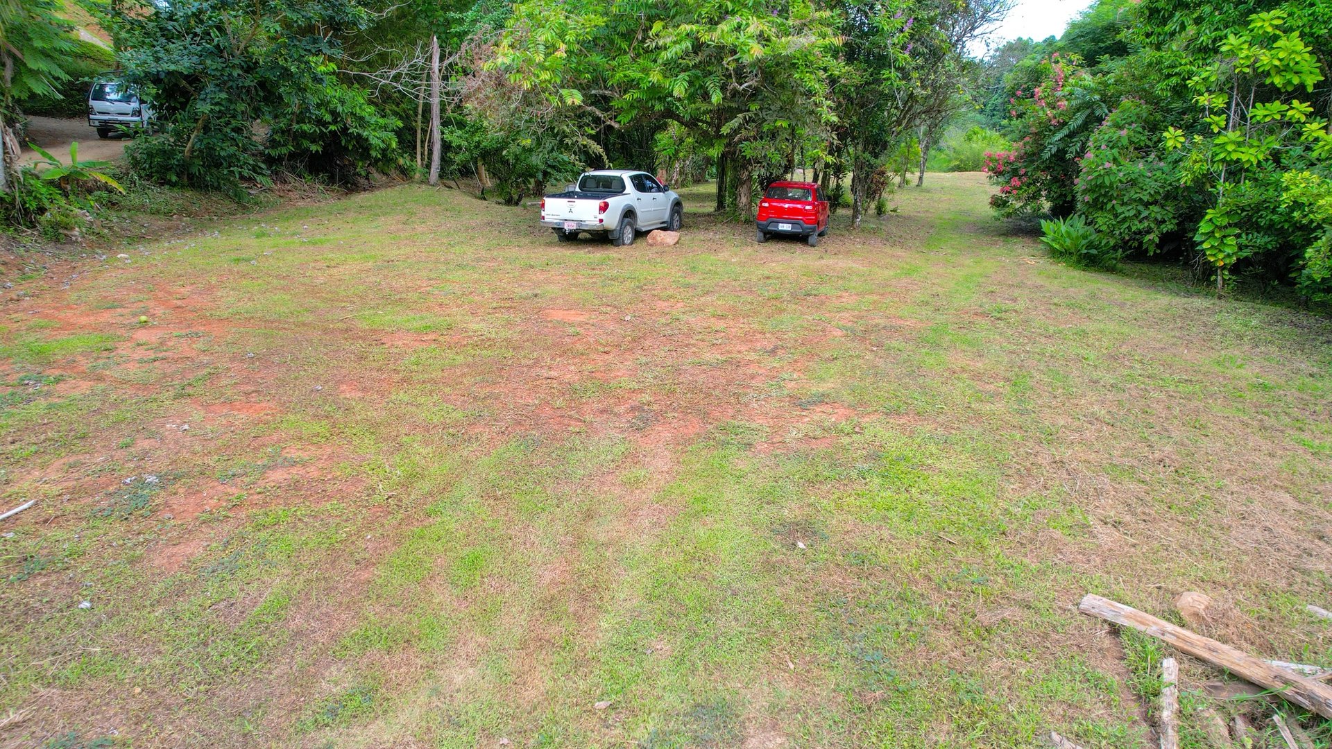COSTA RICA LAND FOR SALE | LARGE FLAT PRIVATE PROPERTY WITH MOUNTAIN VIEWS, RIVER & FRUIT TREES