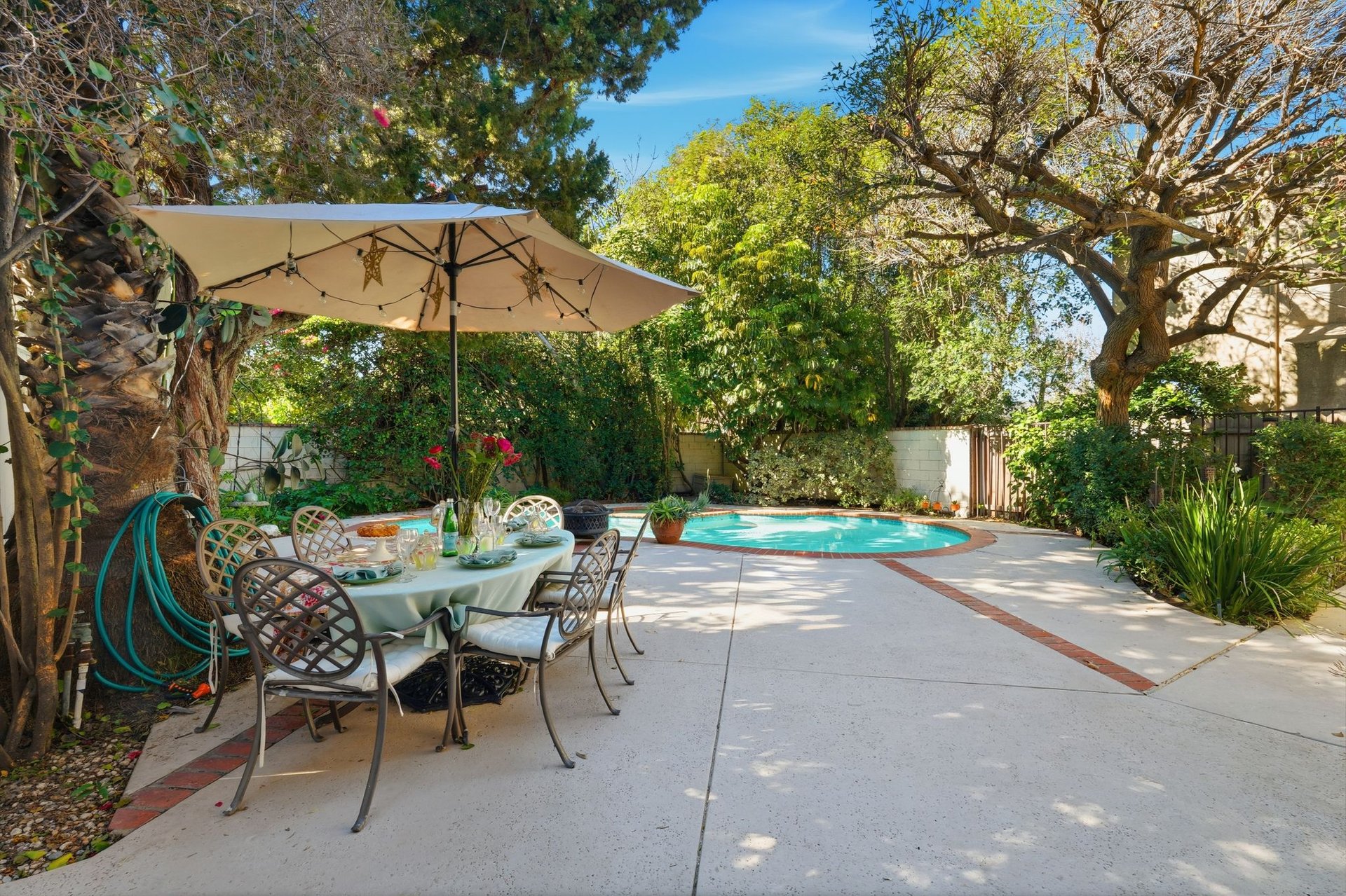 Off Market Exclusive Hesby Oaks