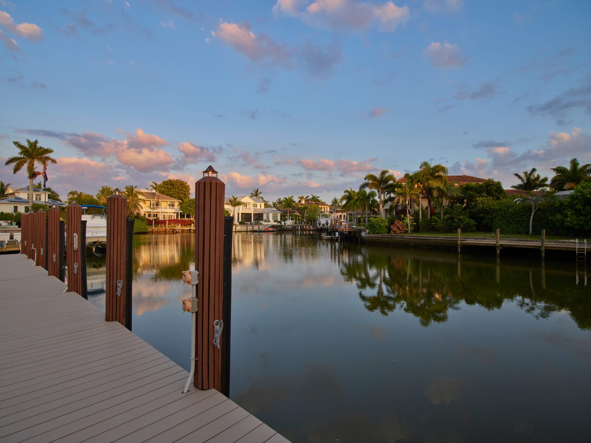 AQUALANE SHORES