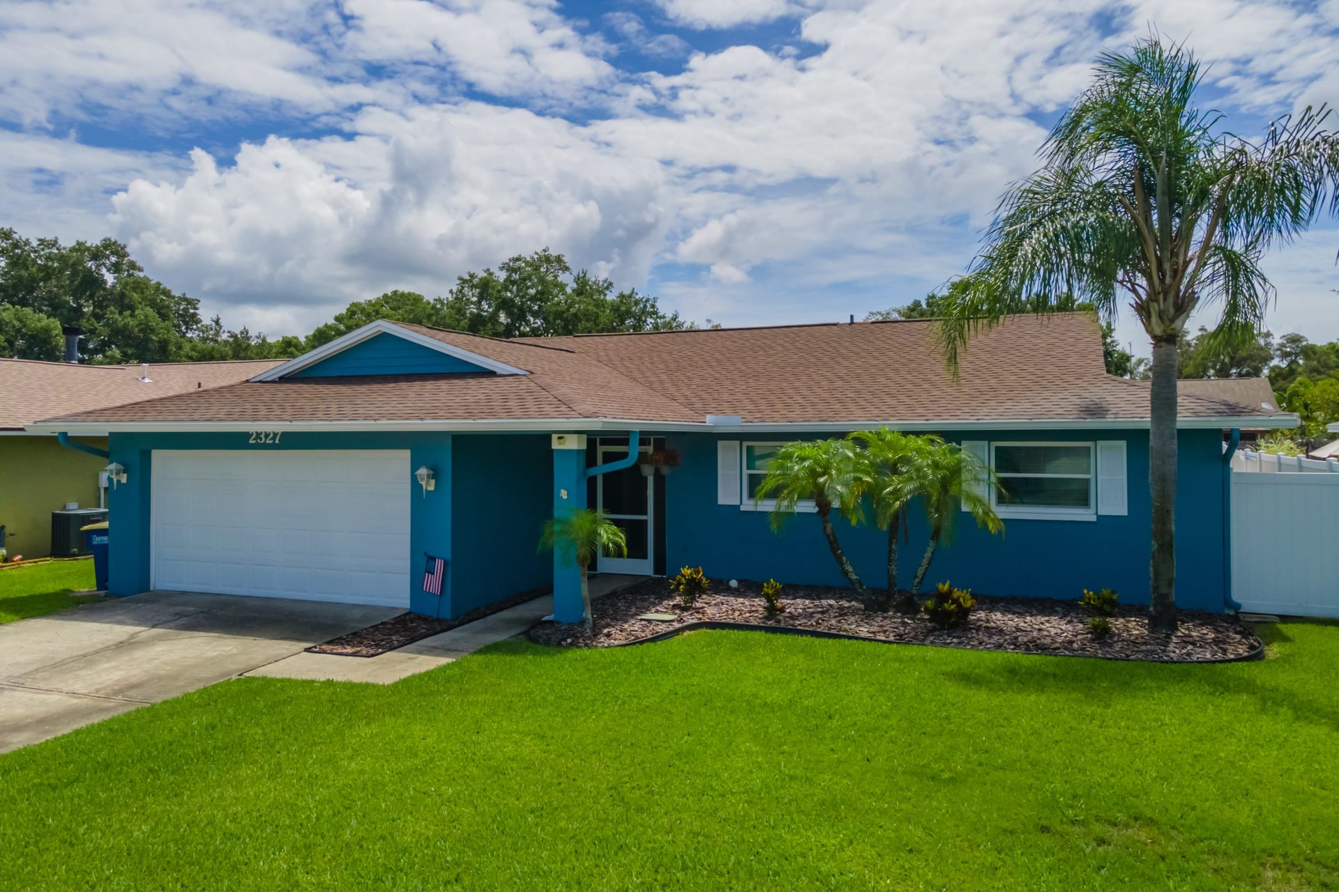2327 MOORE HAVEN DRIVE W