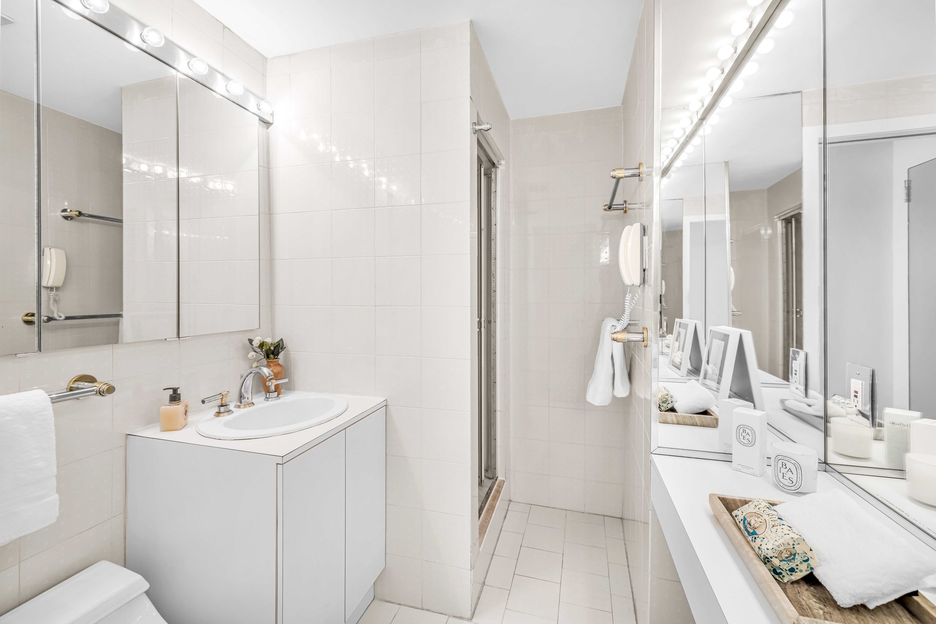 36 Sutton Place South, 12C