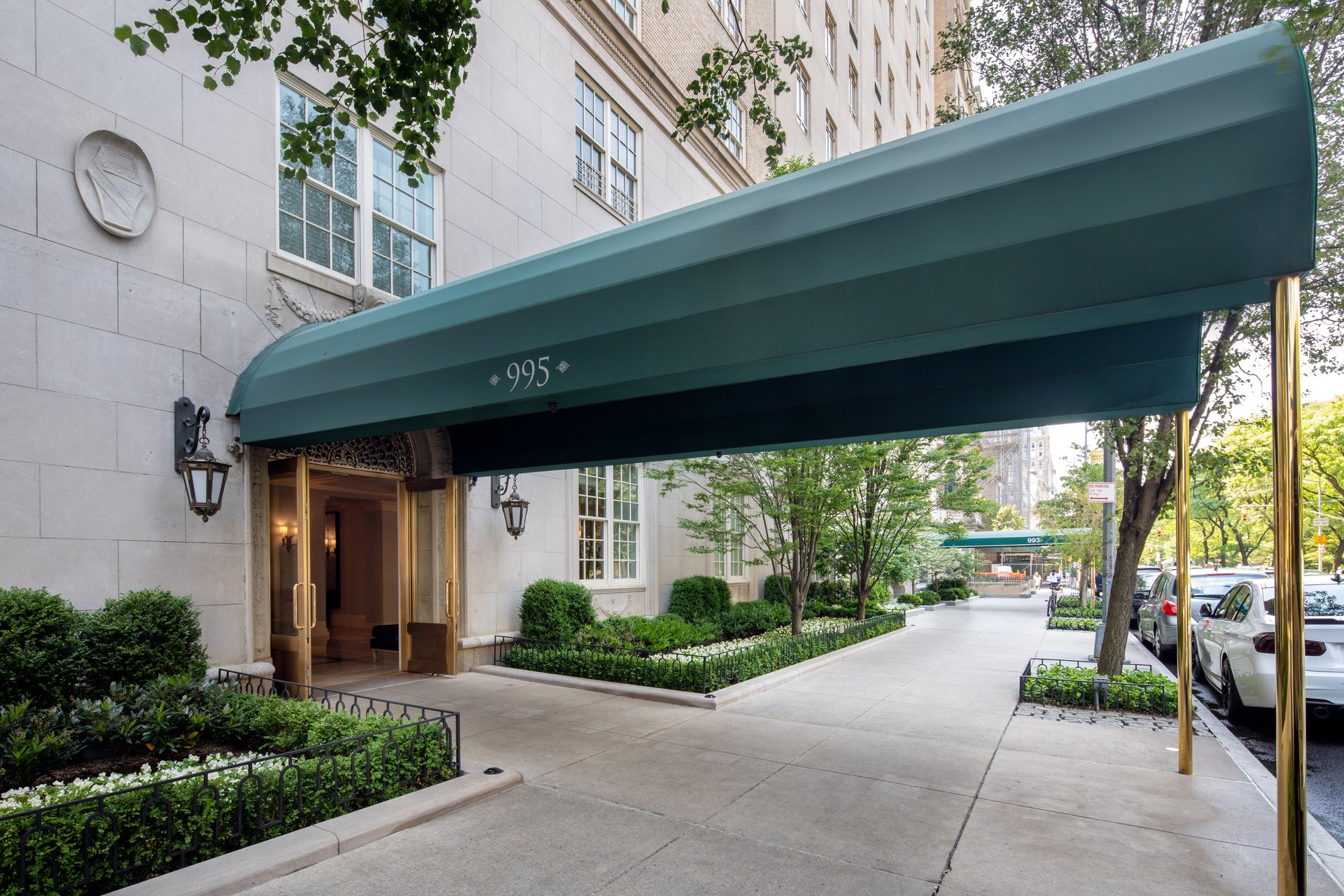 995 Fifth Avenue