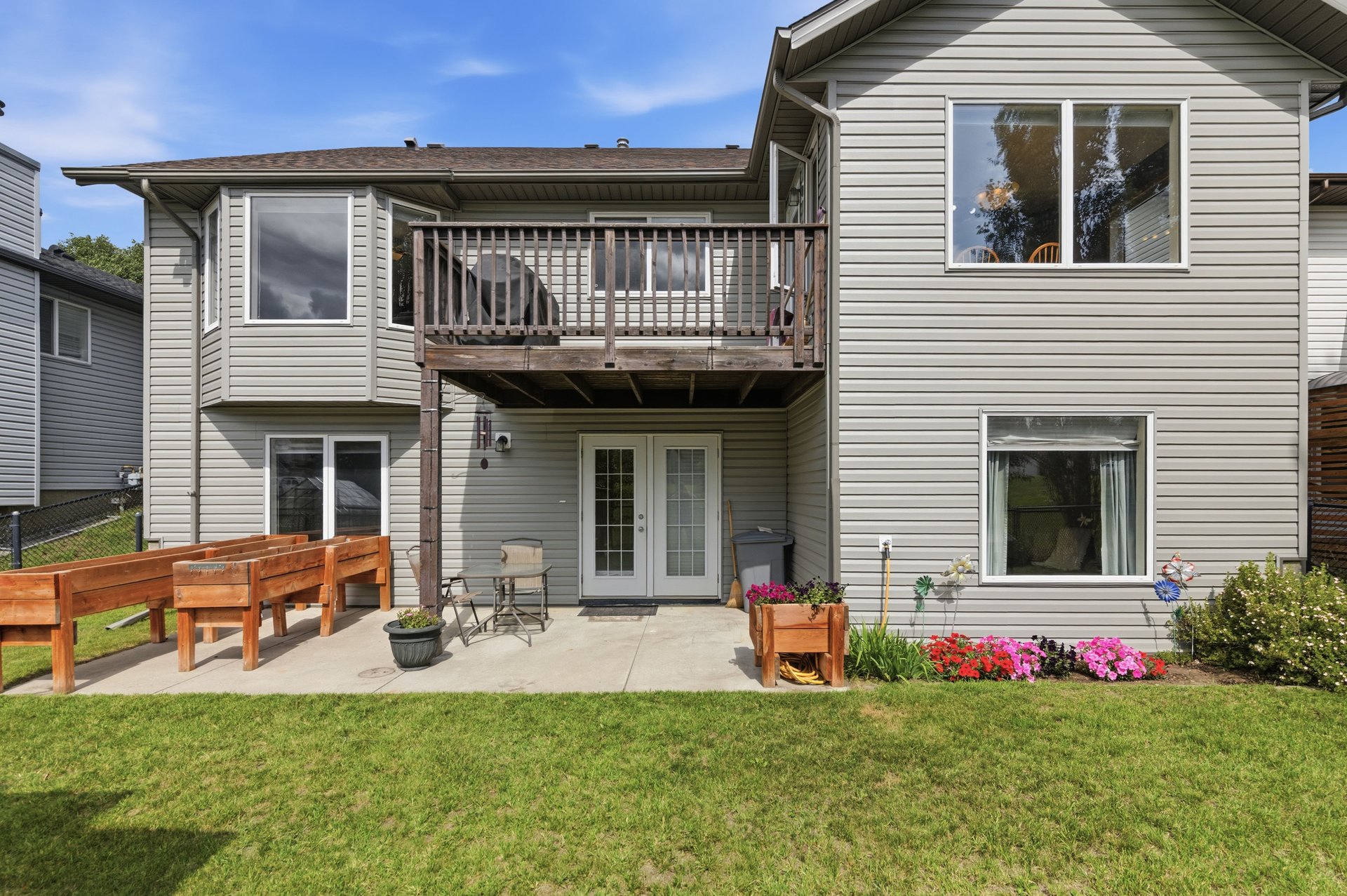 499 Highland Close